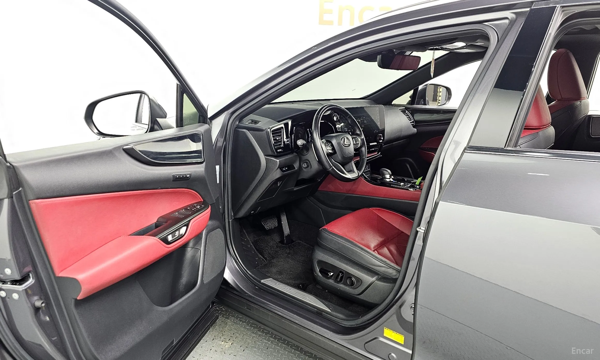 Lexus NX450h + 2nd Gen превью 10