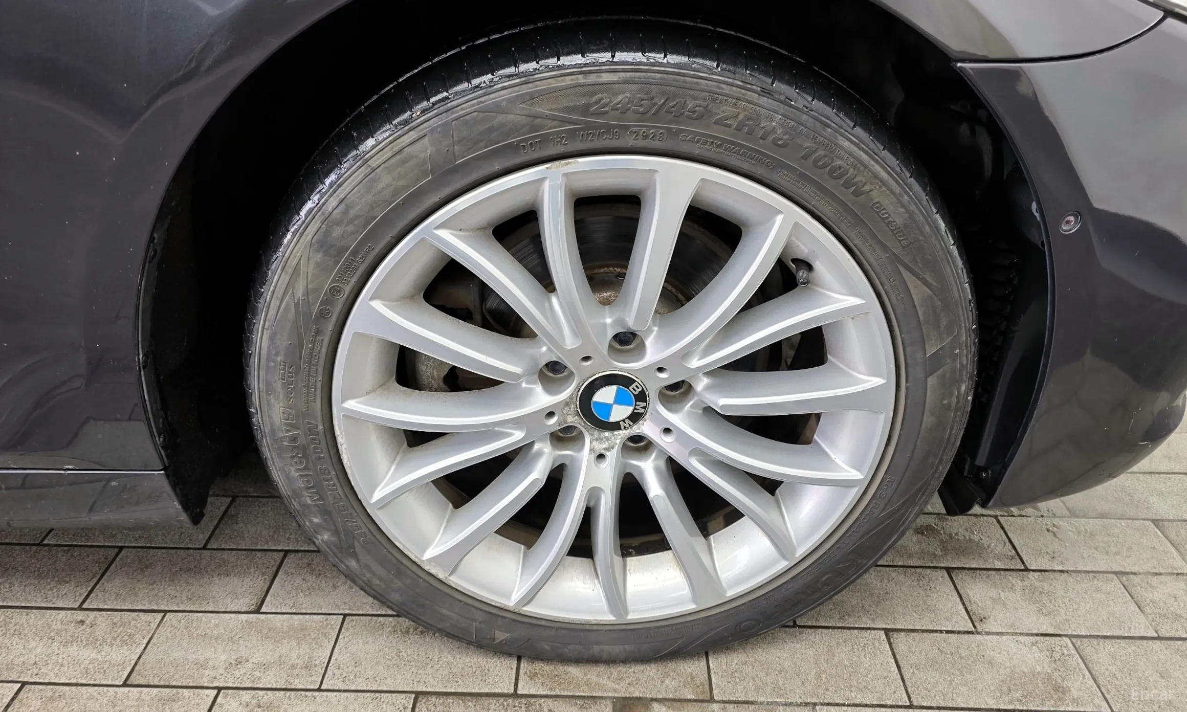 BMW 5 Series (F10) превью 5