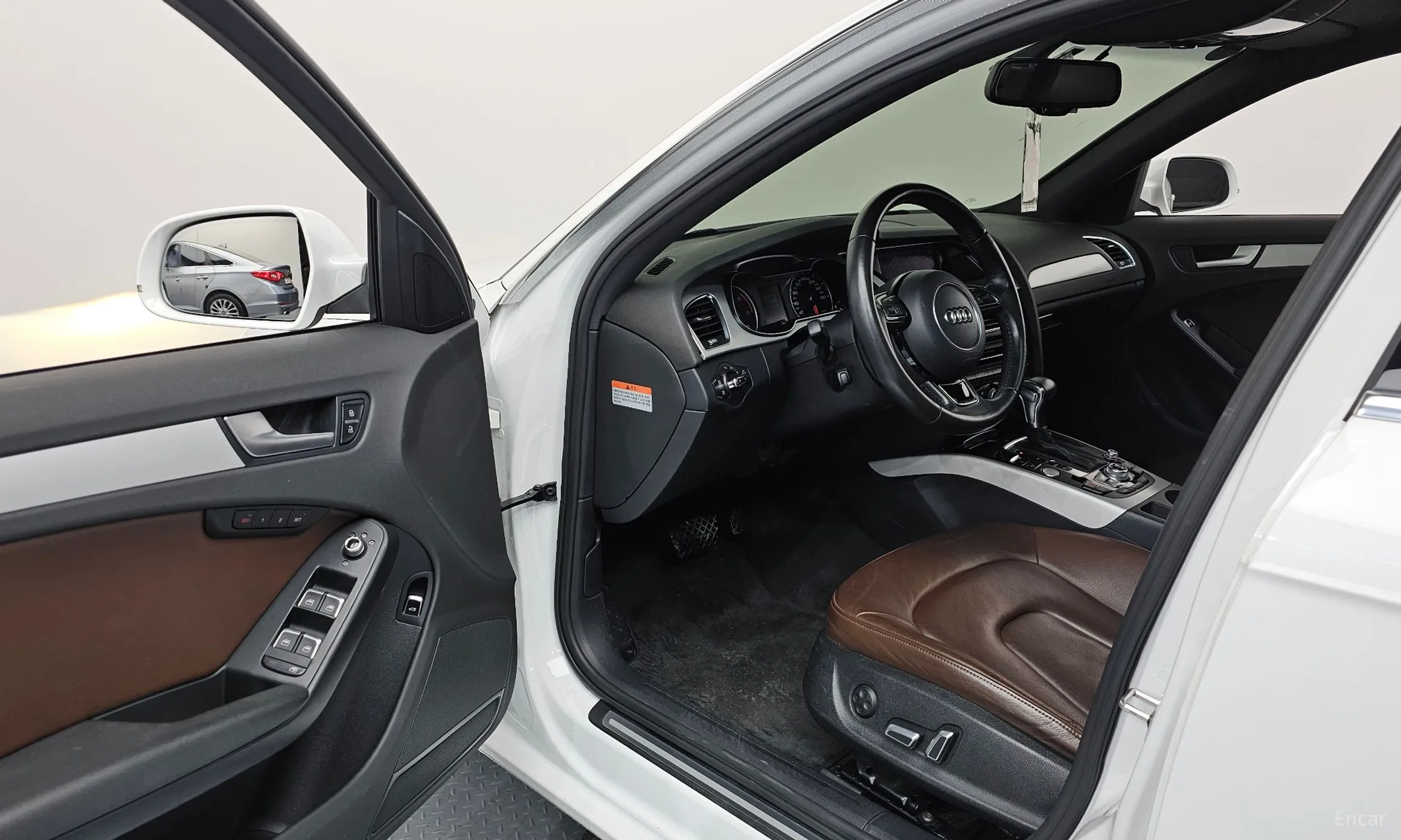 Audi New A4 превью 10