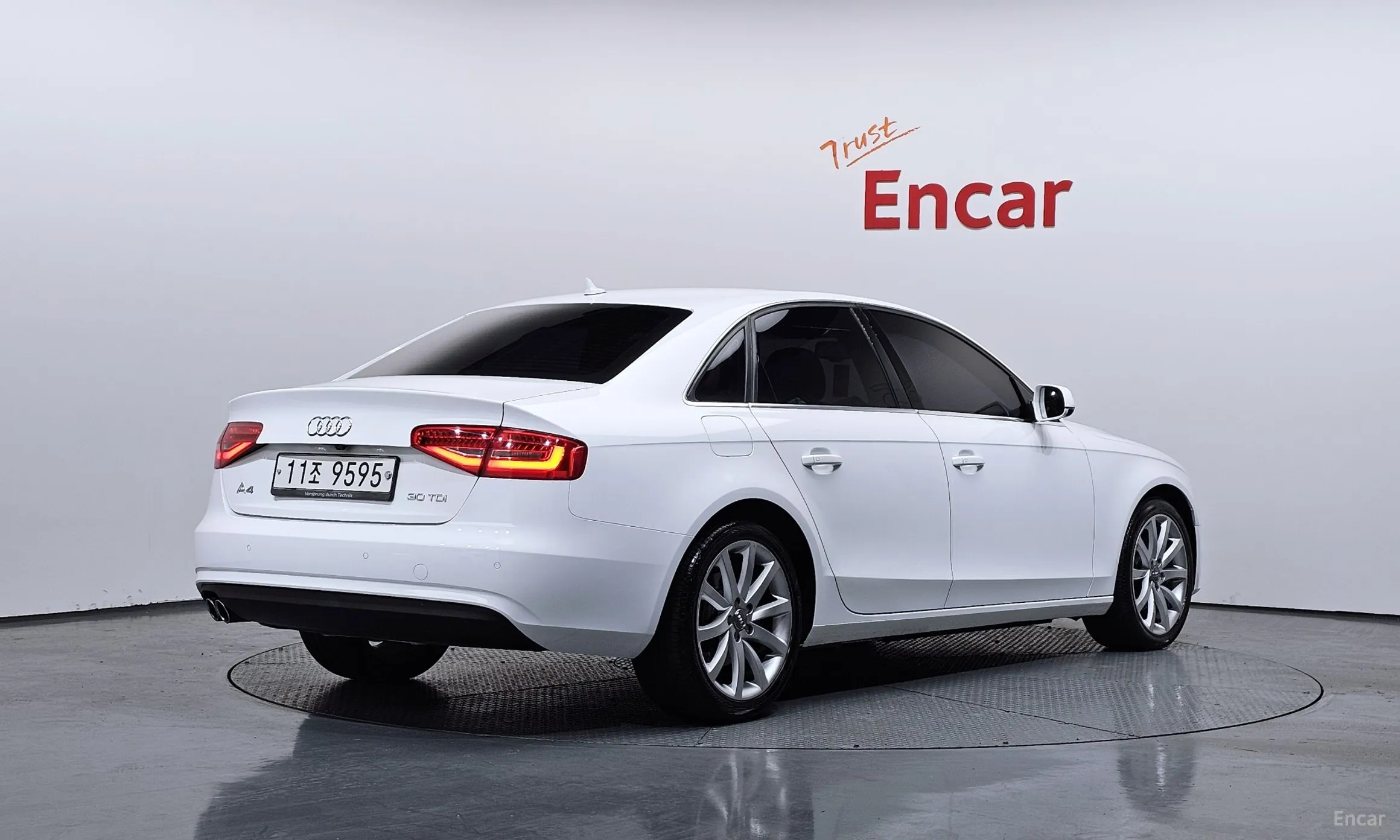 Audi New A4 превью 2