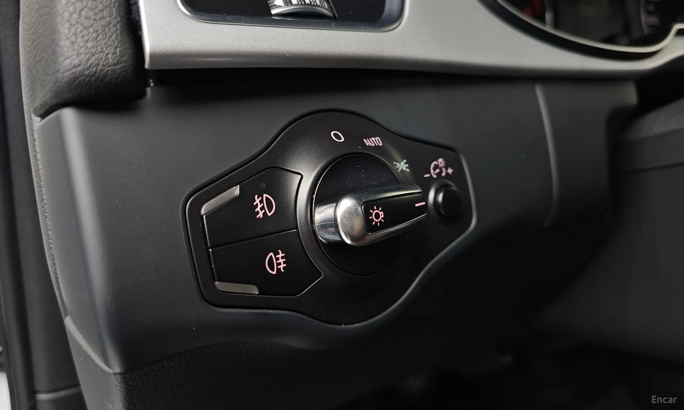 Audi New A4 превью 17