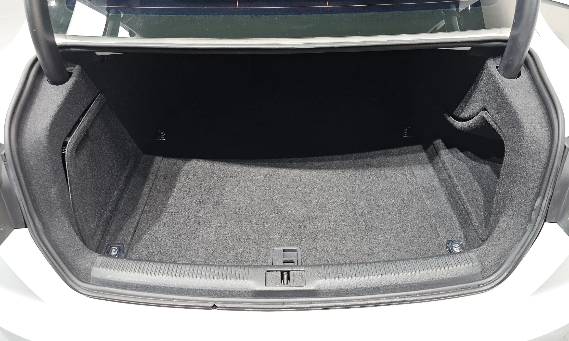 Audi New A4 превью 20