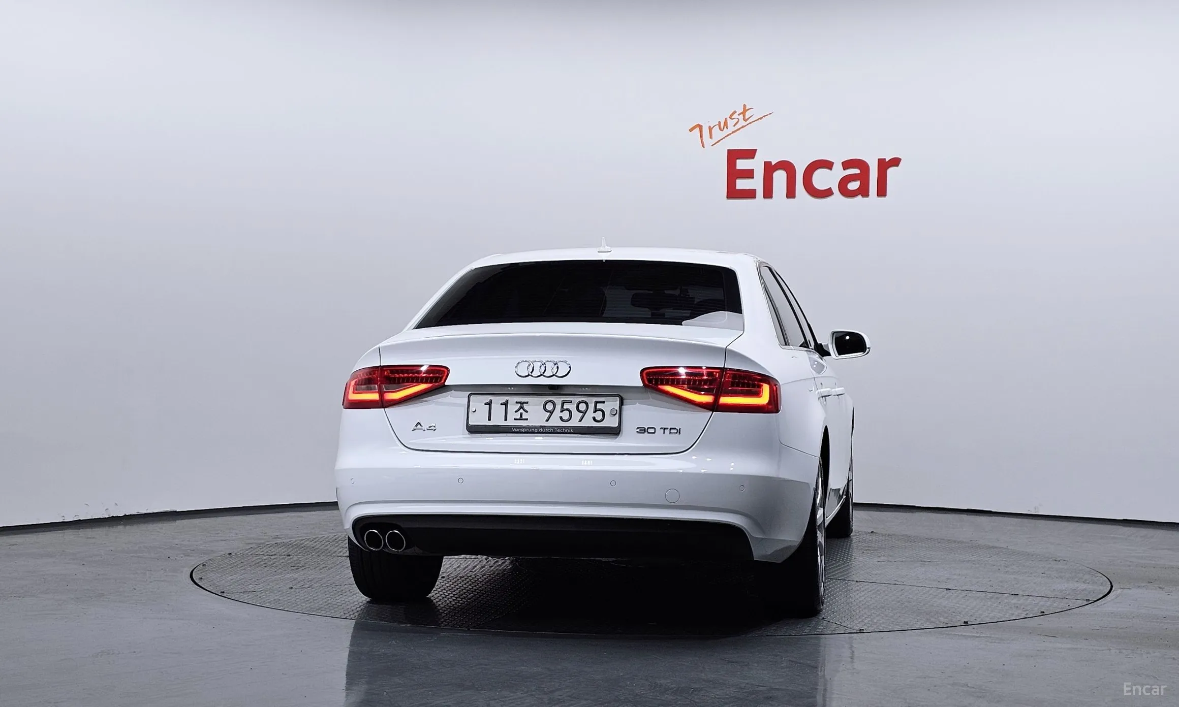 Audi New A4 превью 4