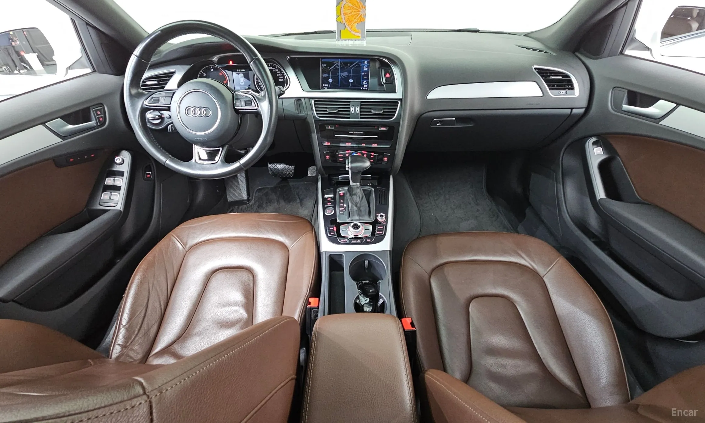 Audi New A4 превью 7
