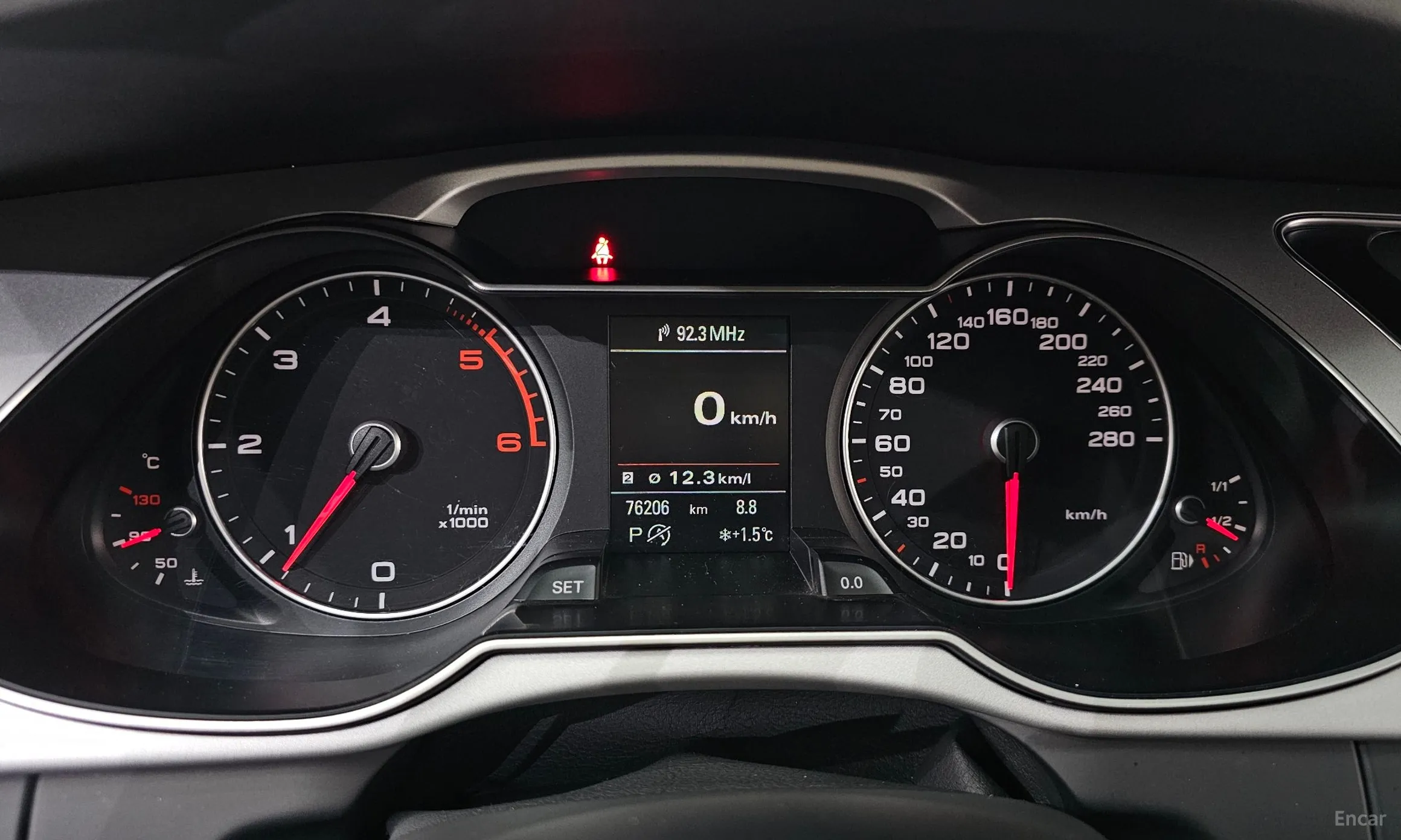Audi New A4 превью 8