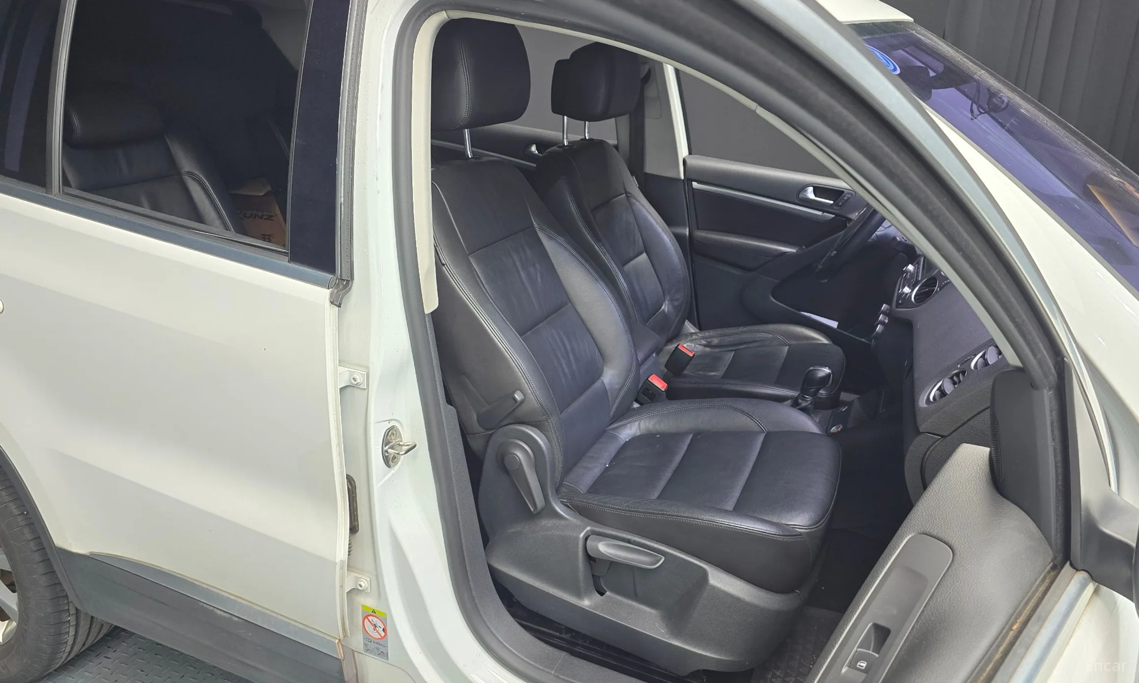 Volkswagen New Tiguan превью 12