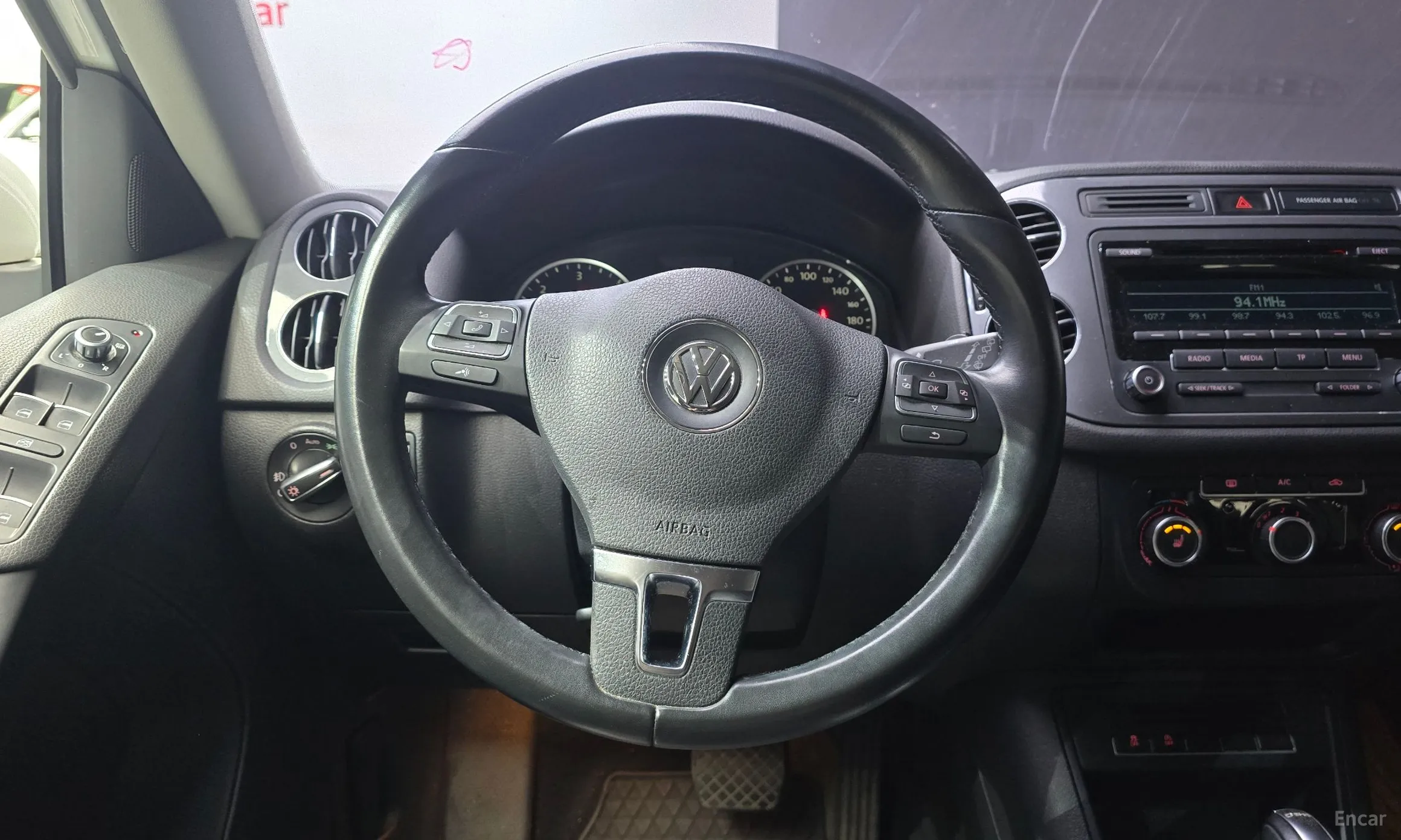 Volkswagen New Tiguan превью 13