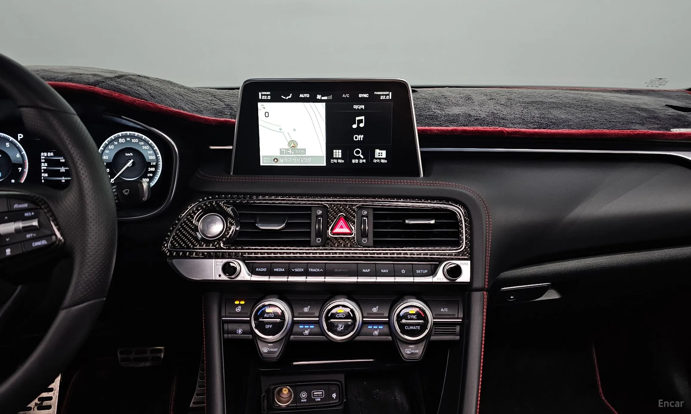 Genesis G70 превью 14