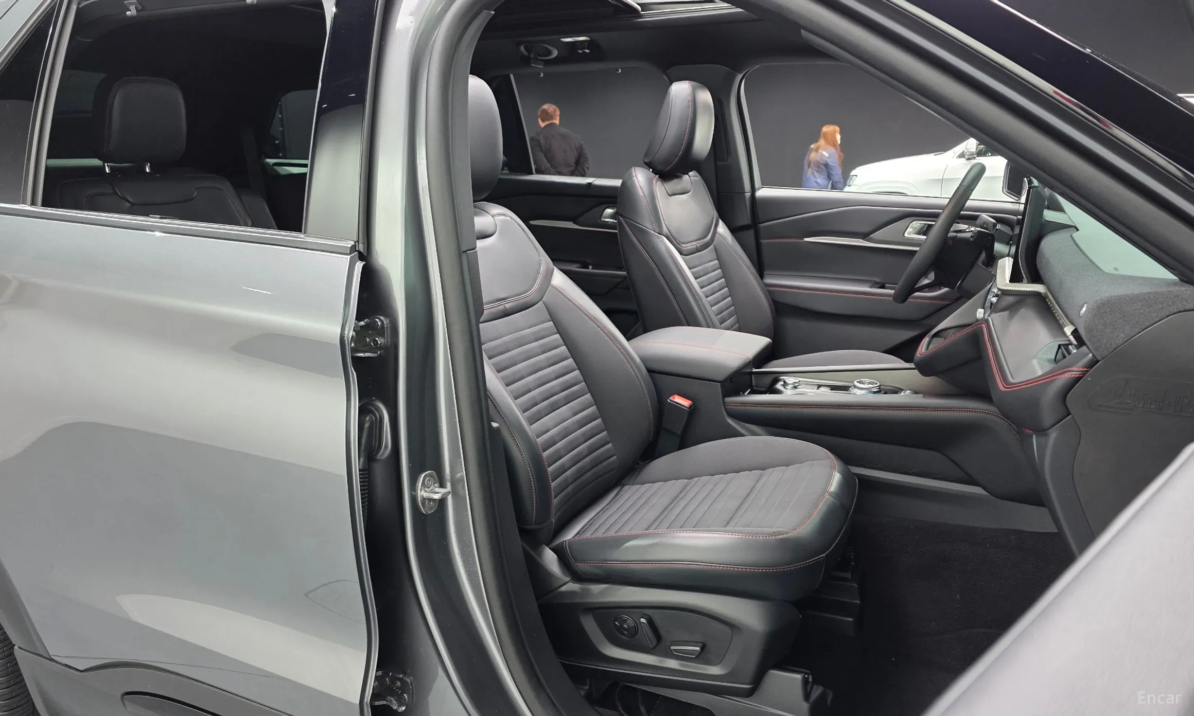 Ford Explorer 6th Generation превью 10
