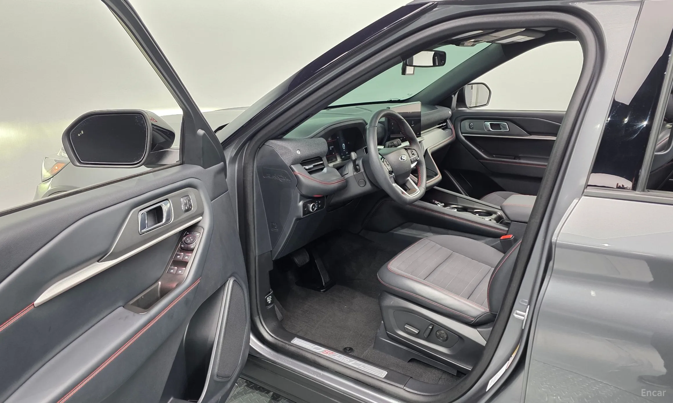 Ford Explorer 6th Generation превью 11