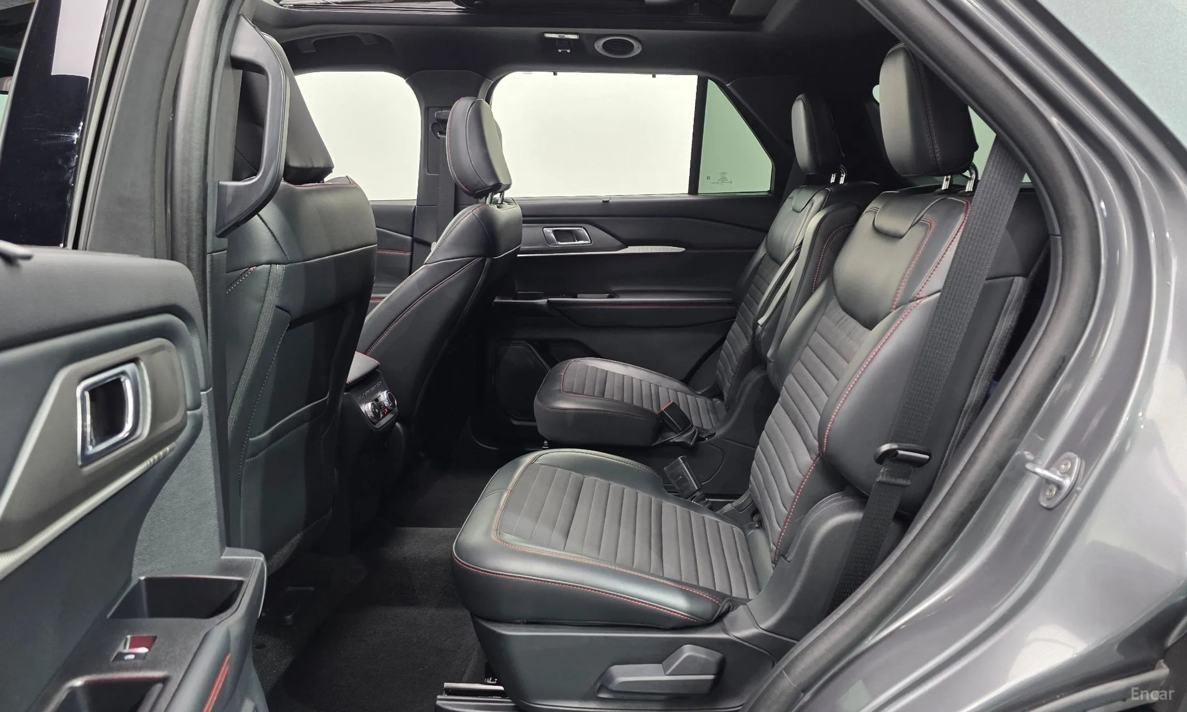 Ford Explorer 6th Generation превью 12