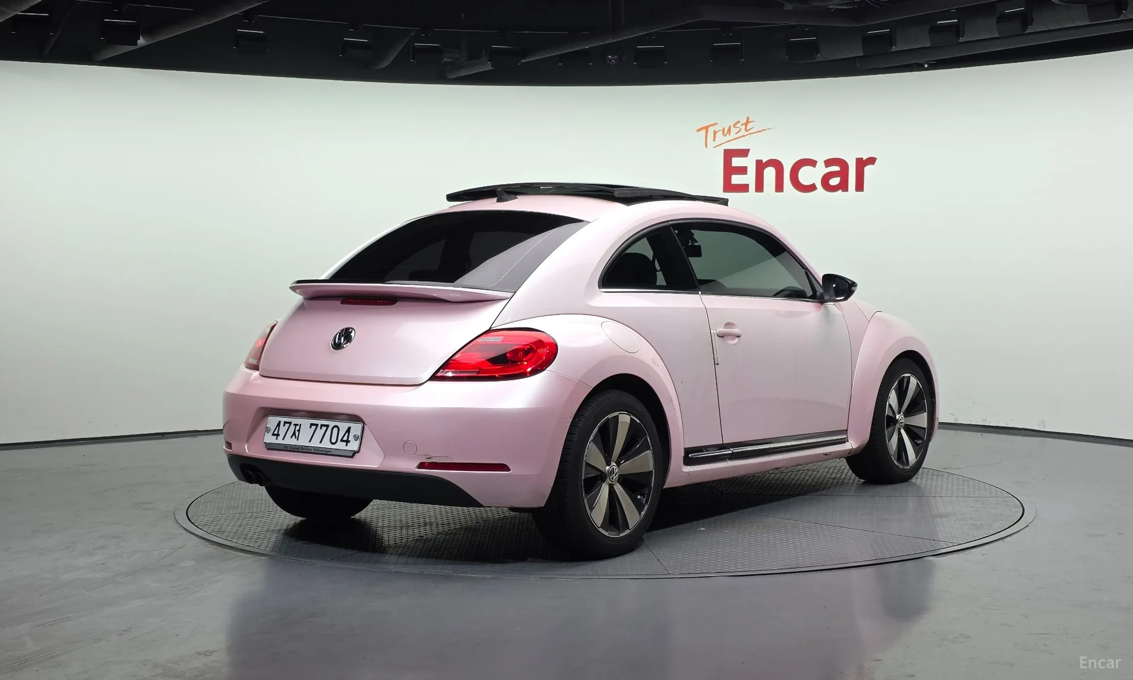Volkswagen The Beetle превью 2