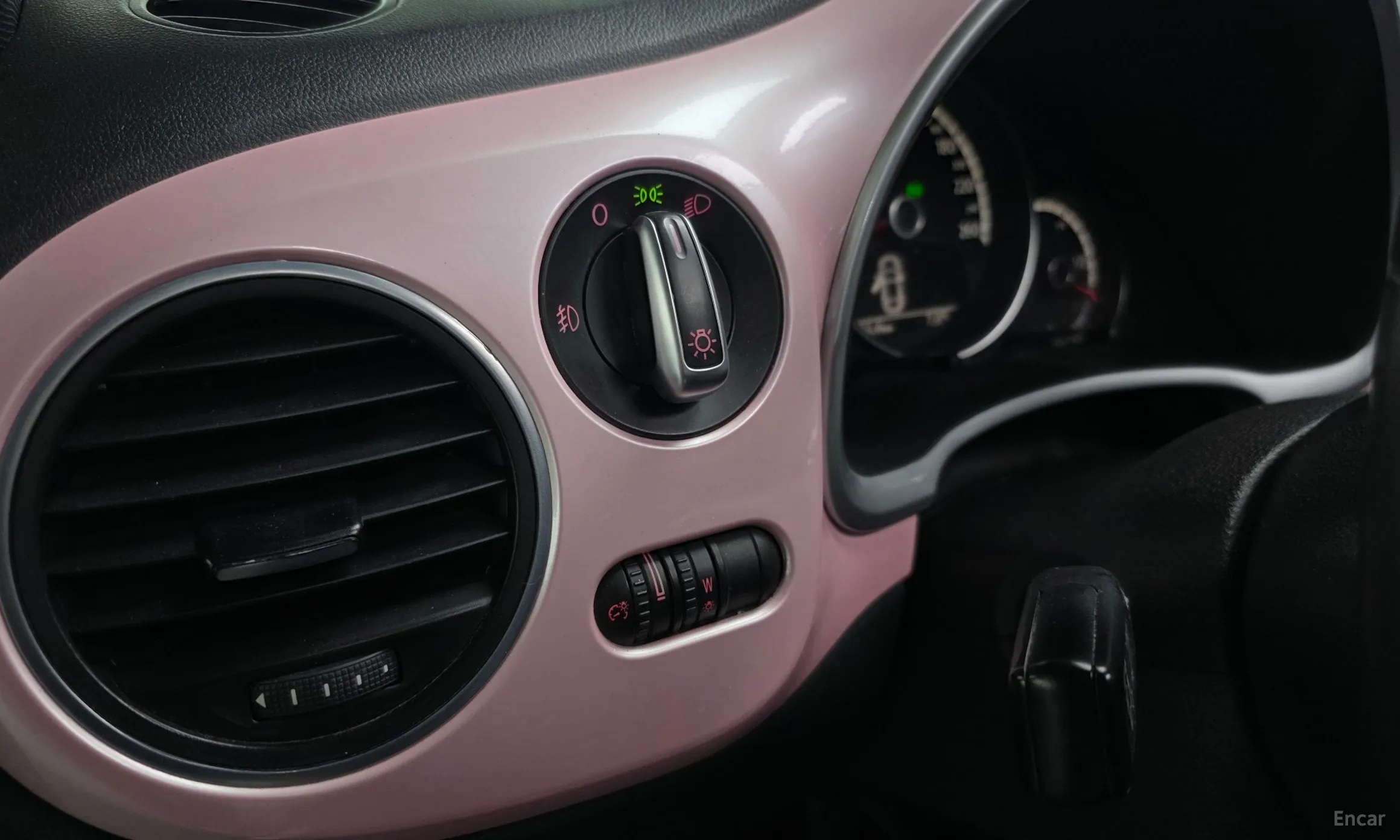 Volkswagen The Beetle превью 18