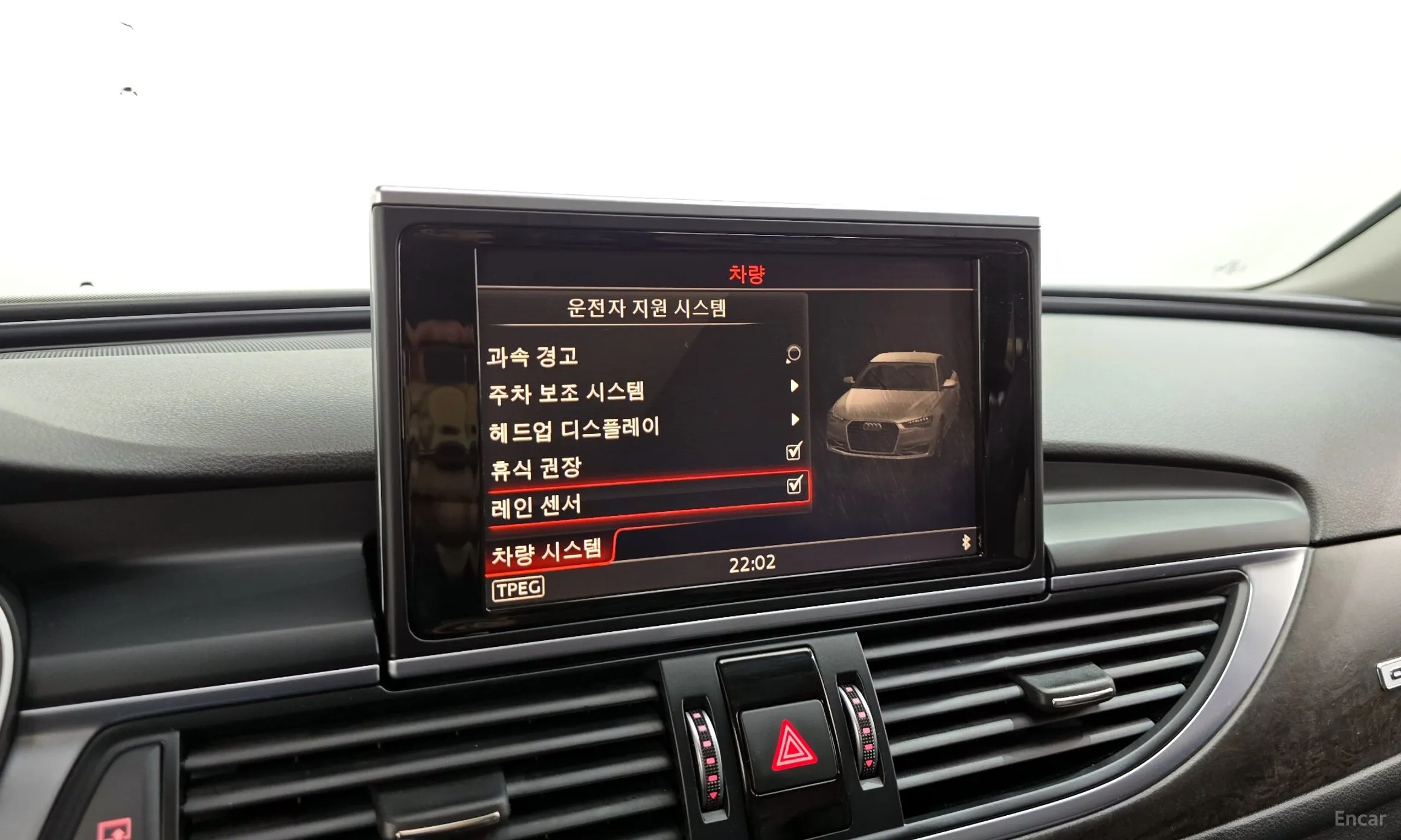 Audi New A6 превью 16