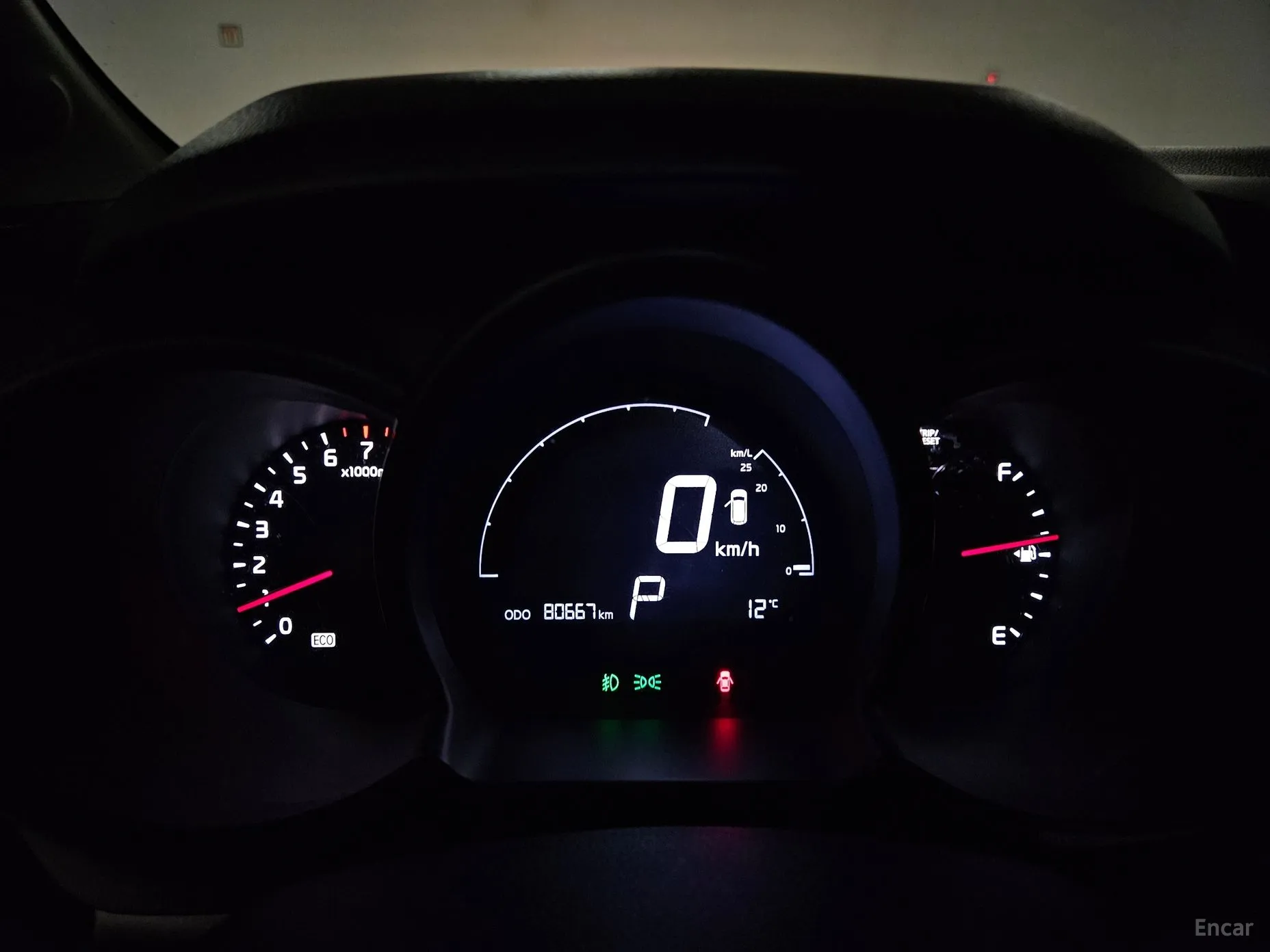 Kia Ray превью 10