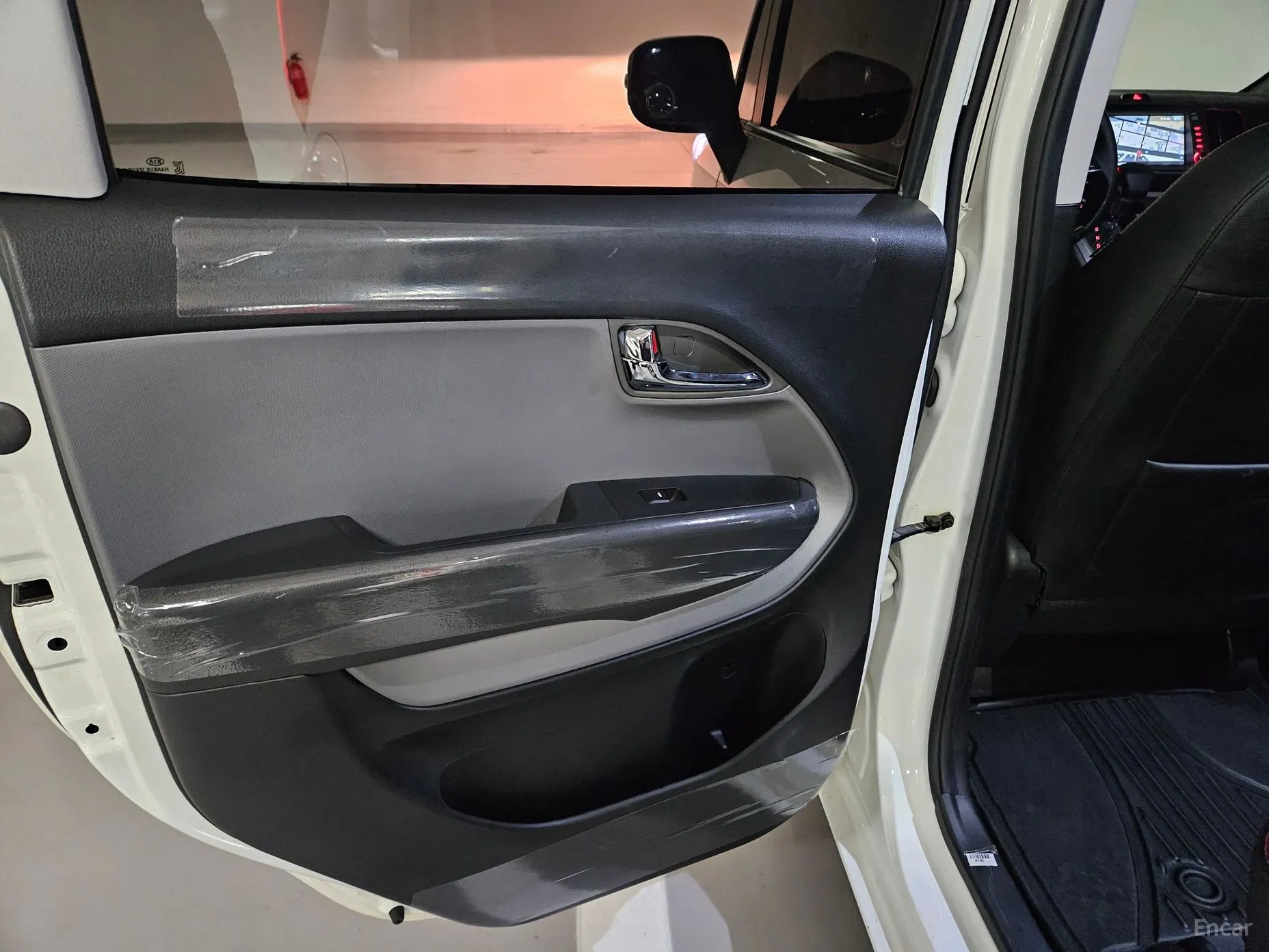 Kia Ray превью 12