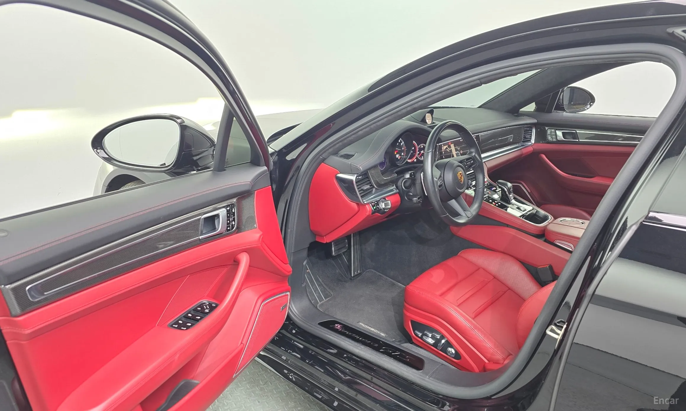 Porsche Panamera (971) превью 10