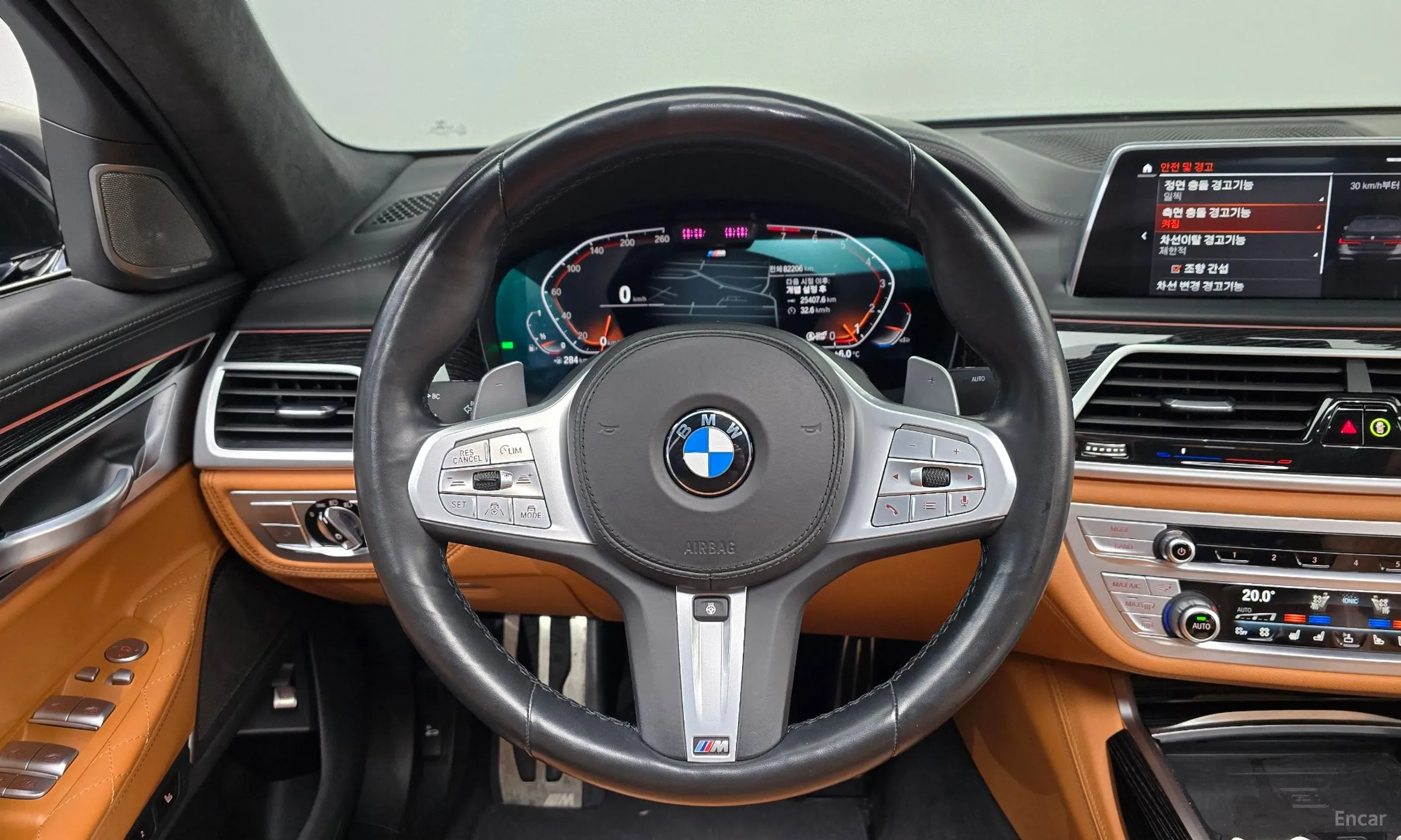 BMW 7 Series (G11) превью 13