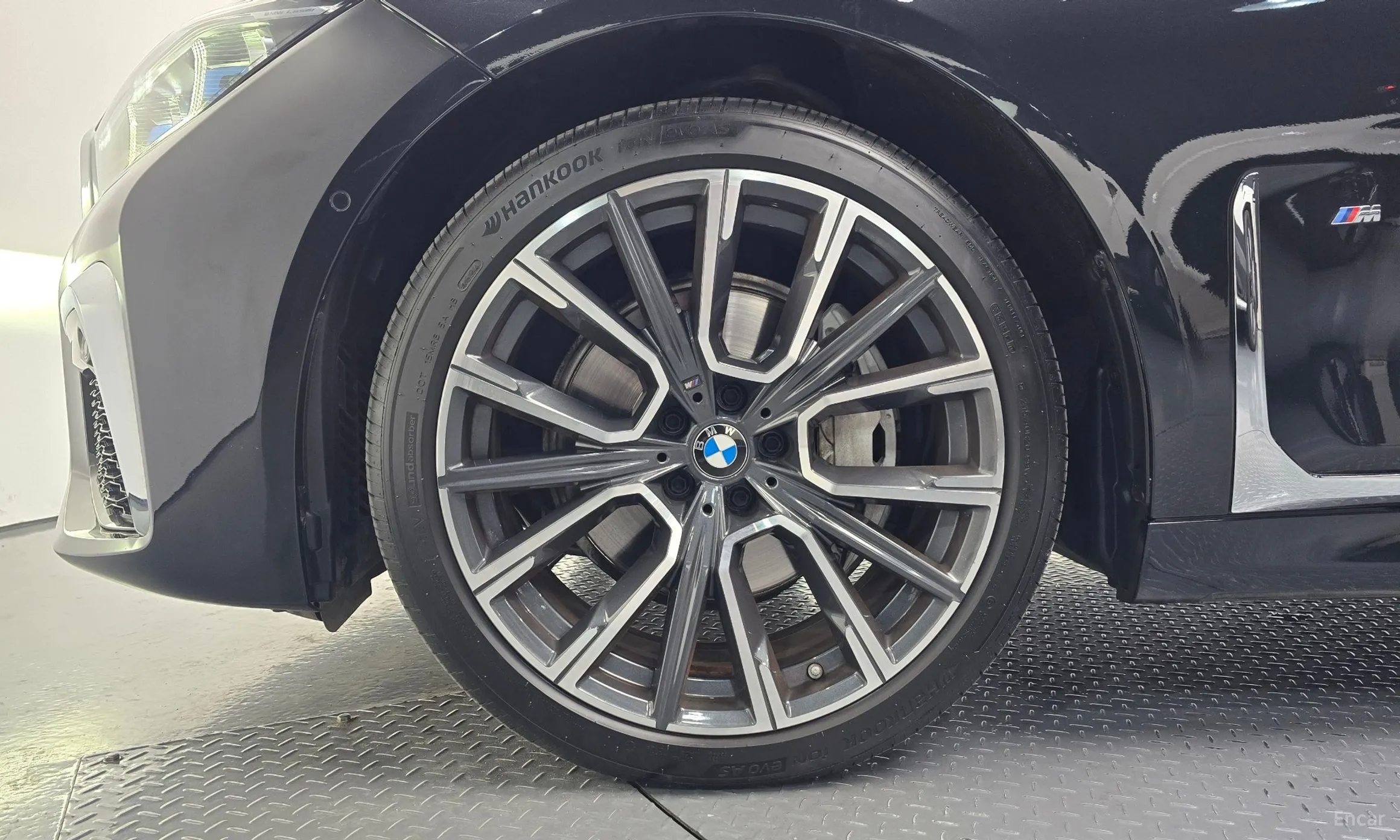 BMW 7 Series (G11) превью 5