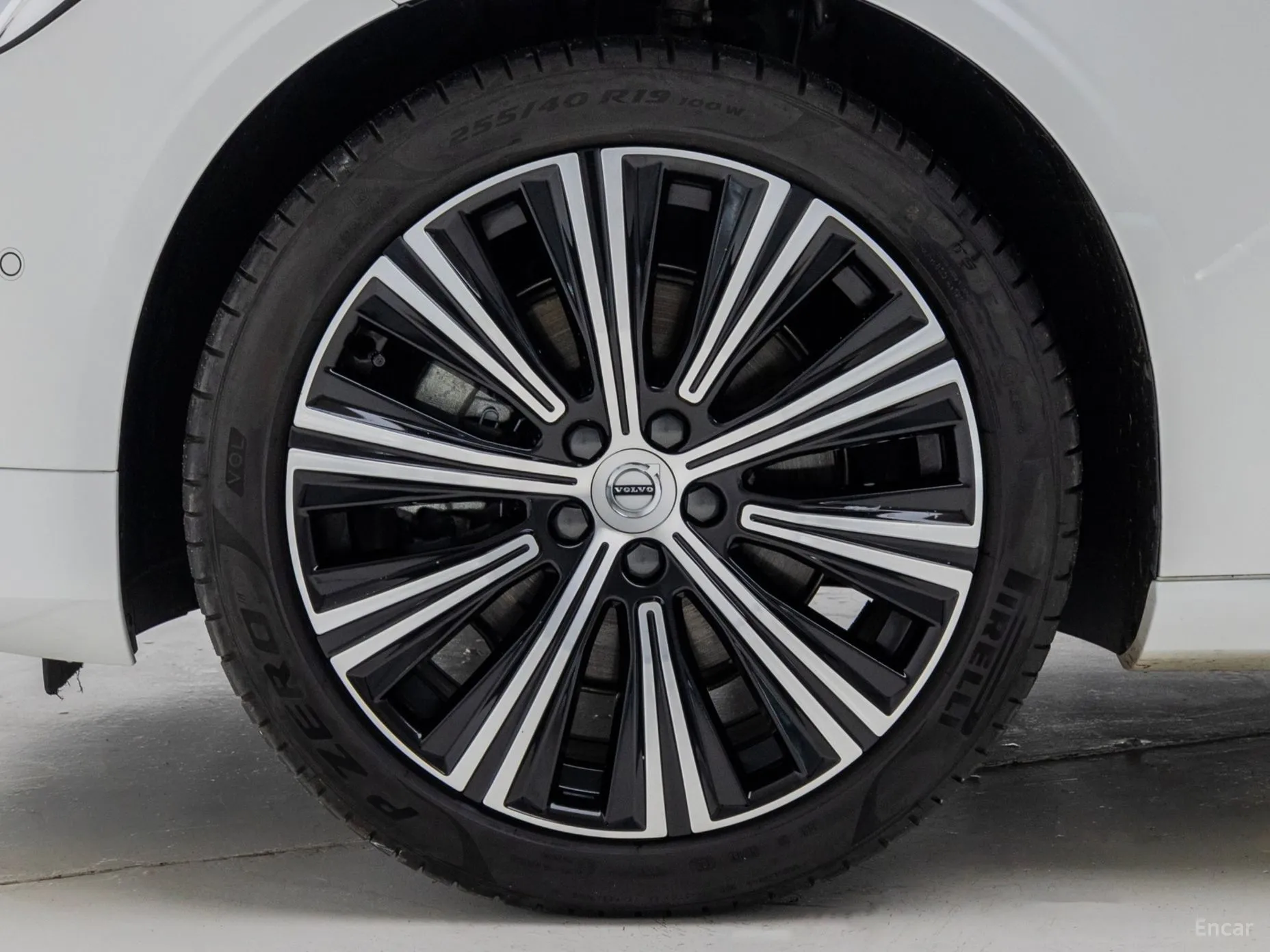 Volvo S90 превью 5
