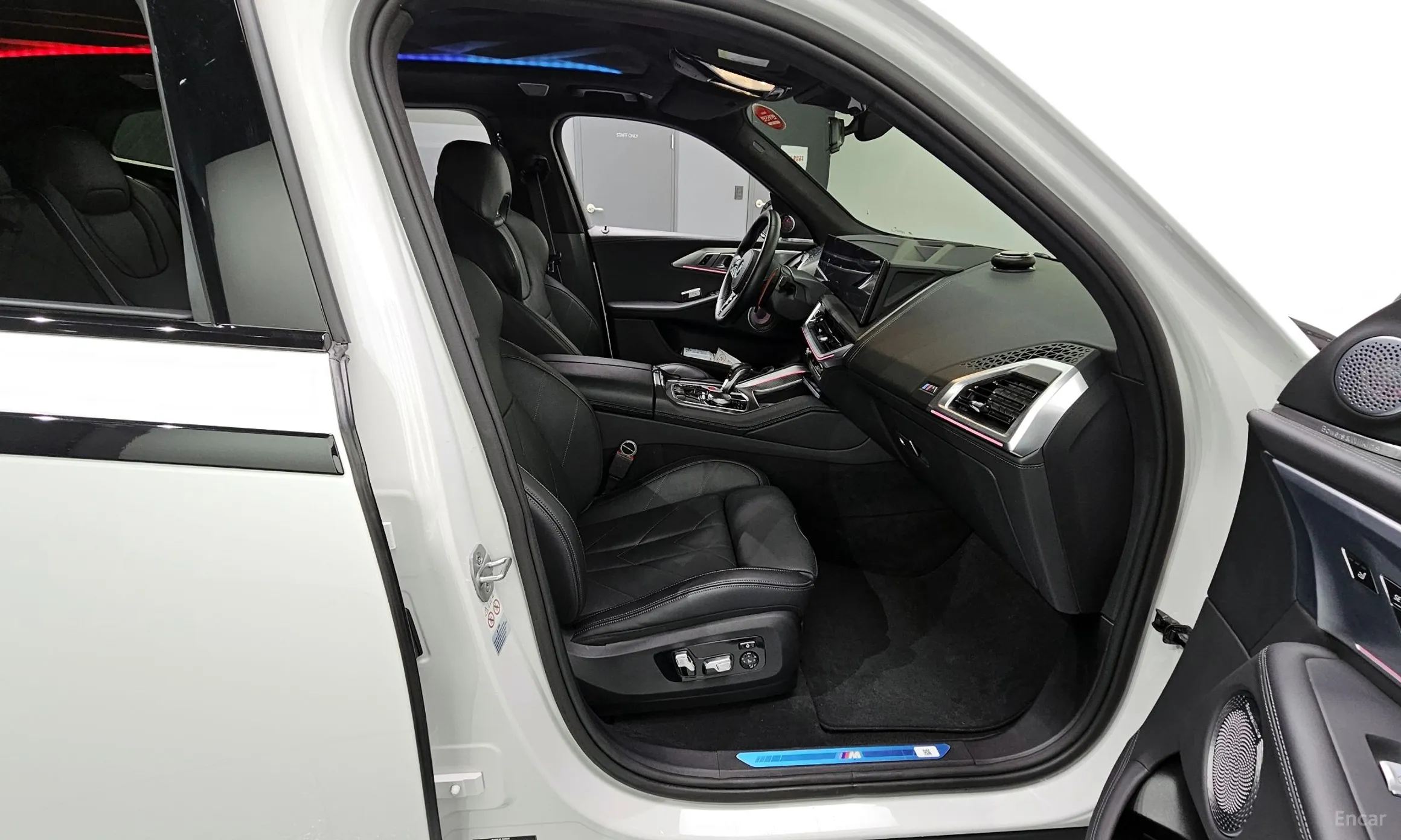 BMW XM (G09) превью 12