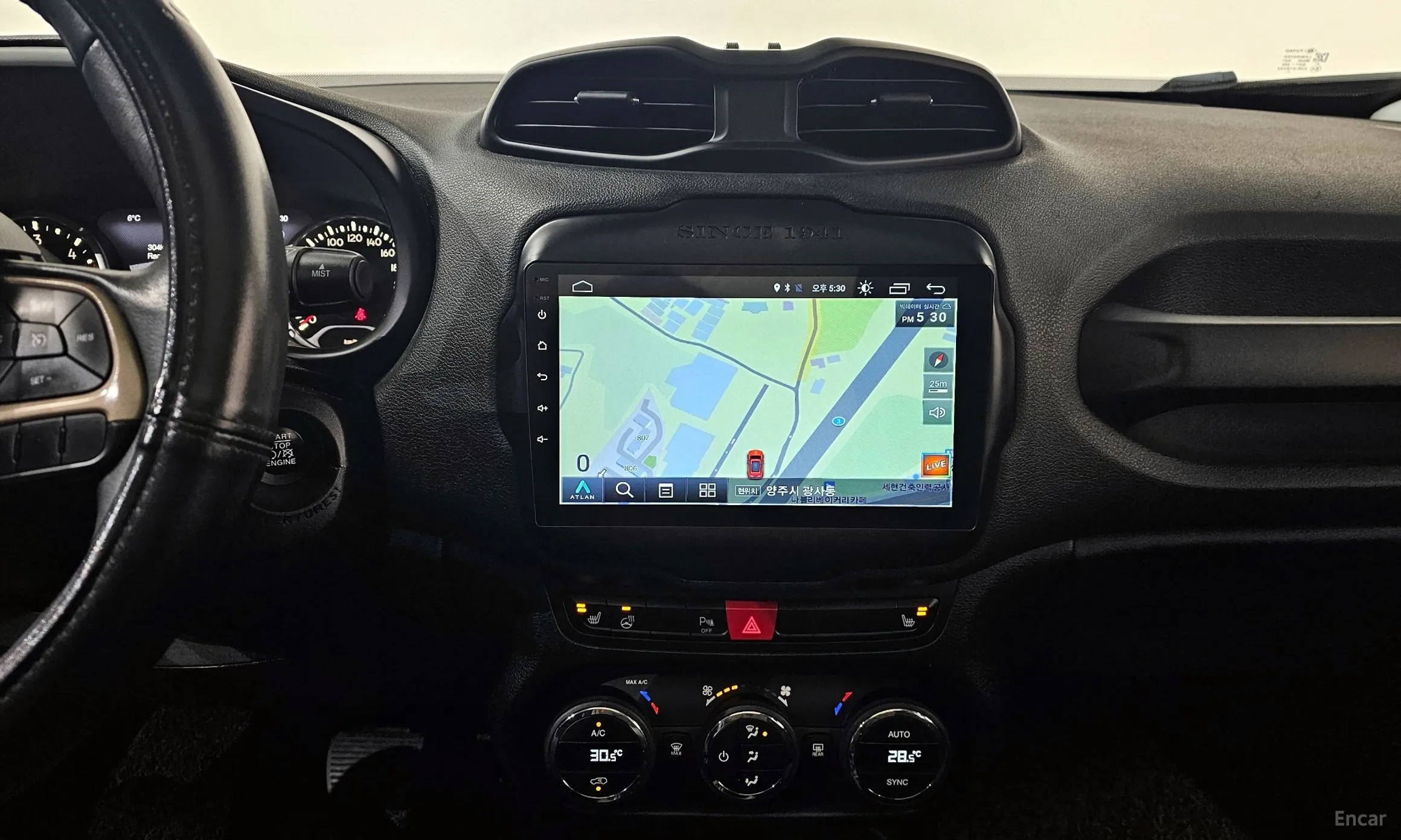 Jeep Renegade превью 14