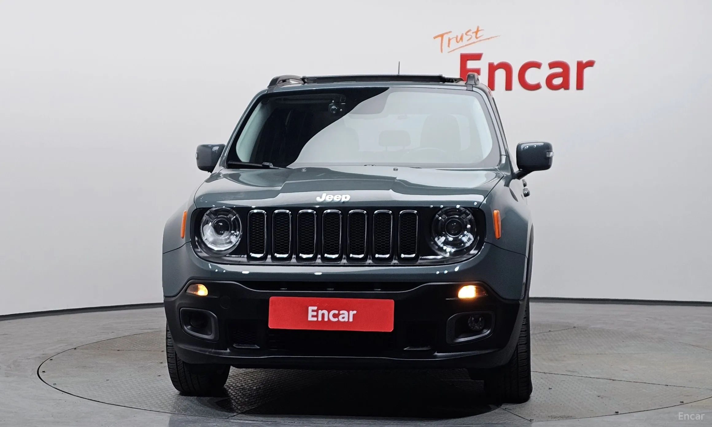 Jeep Renegade превью 3