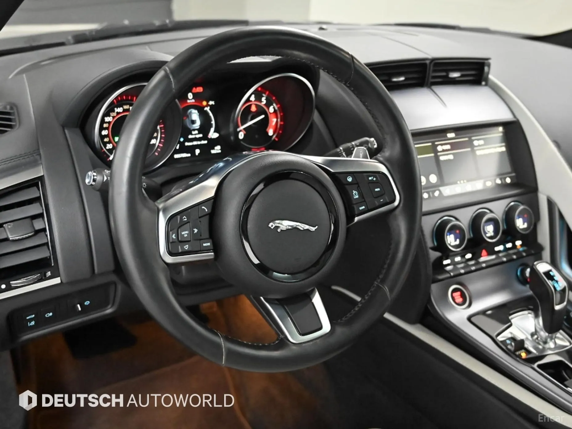 Jaguar F-TYPE превью 13