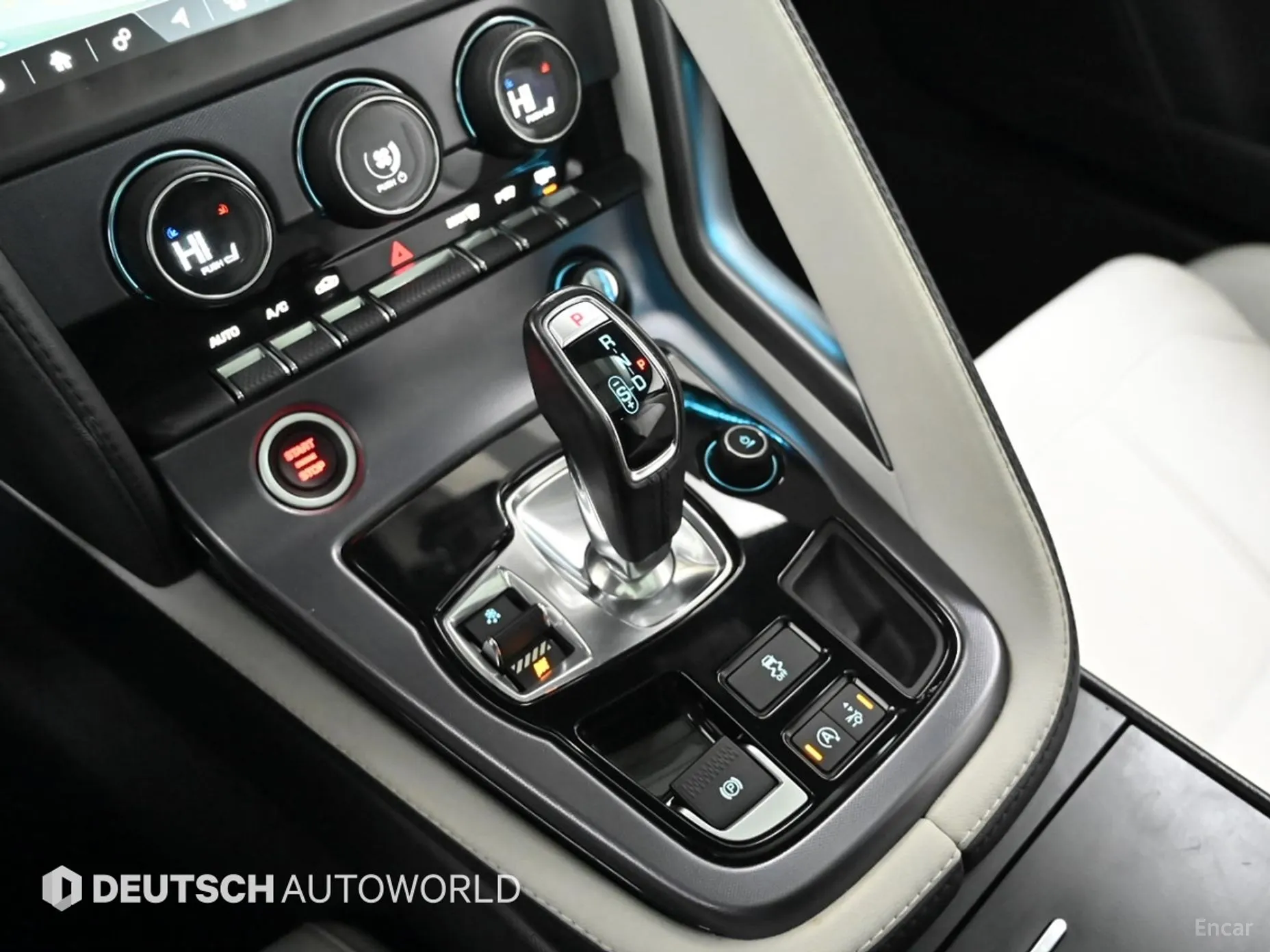 Jaguar F-TYPE превью 9