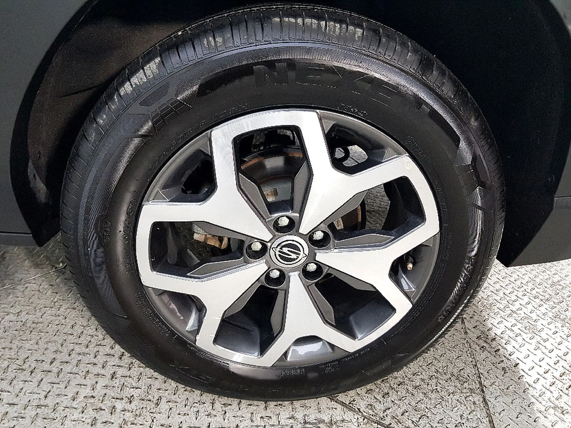 KG Mobility (SsangYong) Torres превью 5