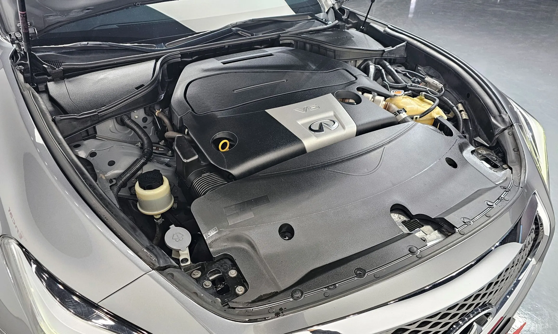 Infiniti Q70 превью 6
