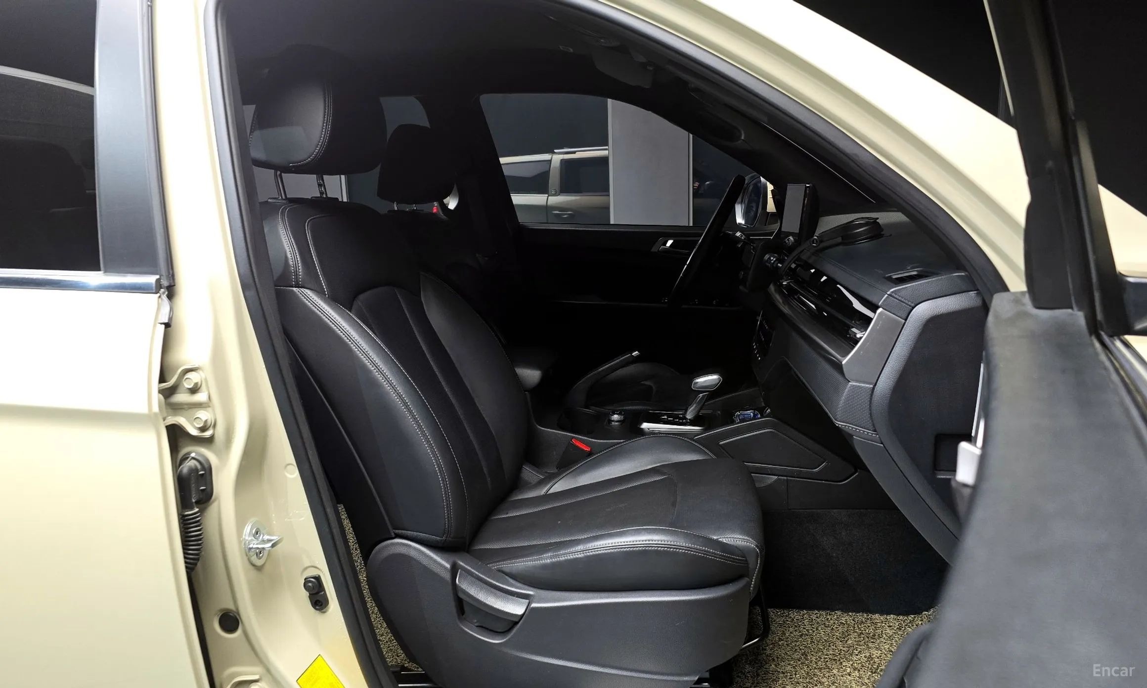 KG Mobility (SsangYong) Rexton Sports превью 10