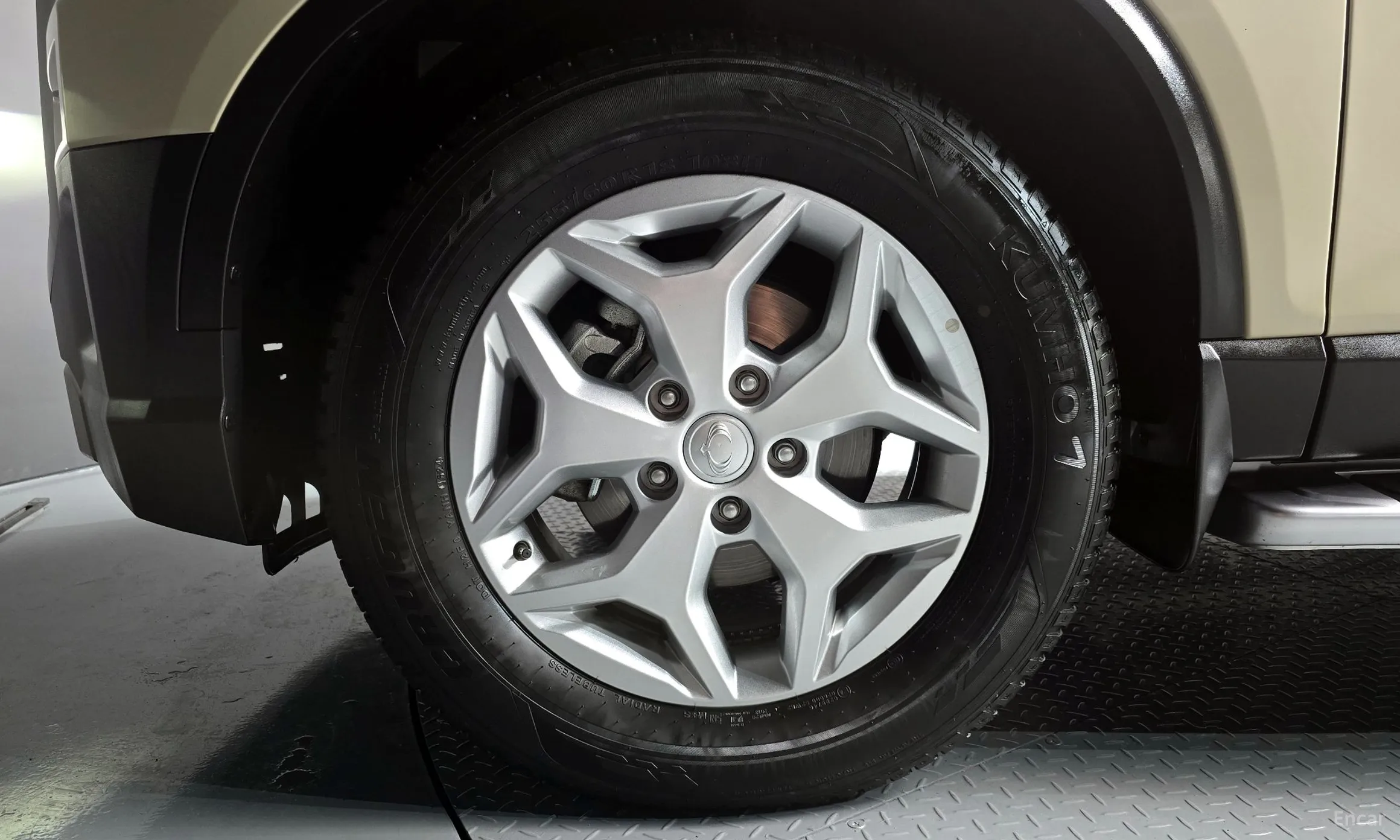 KG Mobility (SsangYong) Rexton Sports превью 5