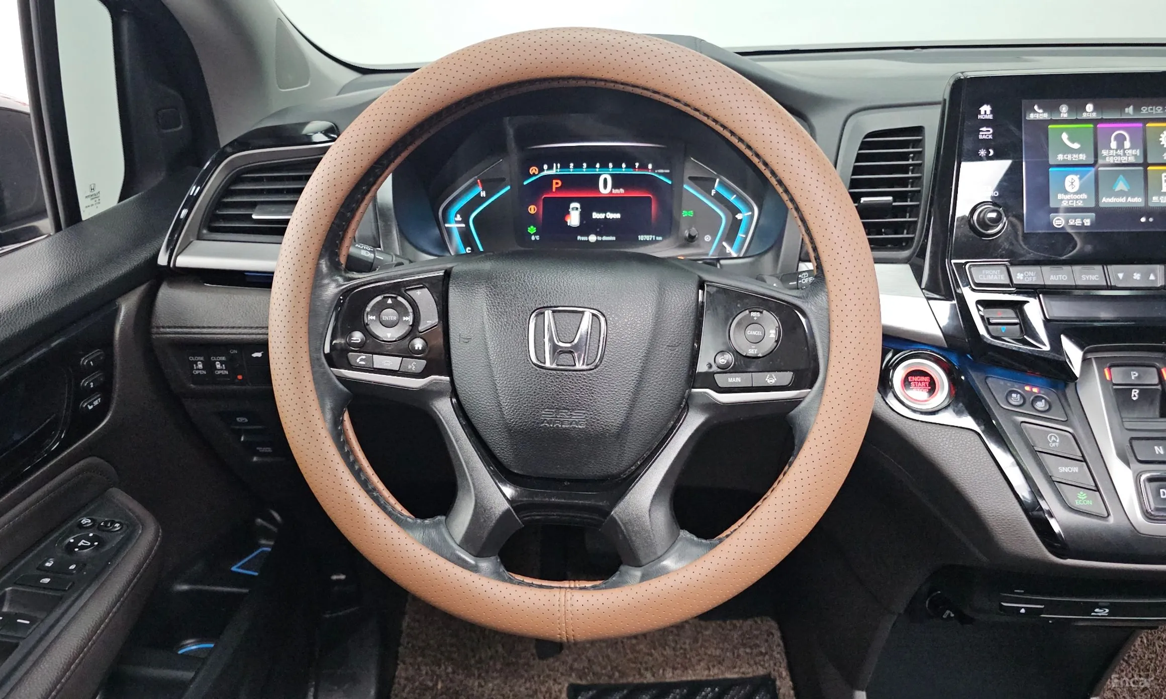 Honda Odyssey превью 13