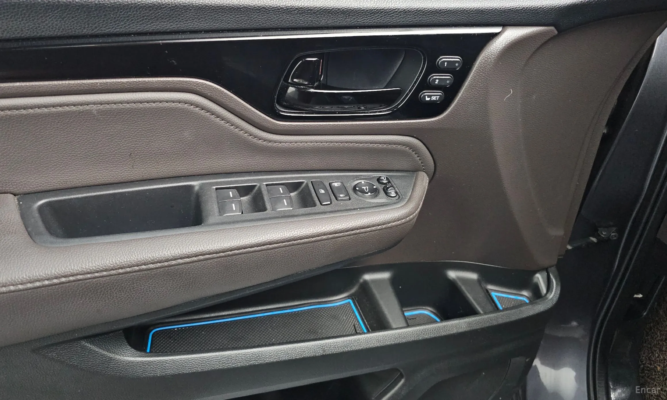 Honda Odyssey превью 17