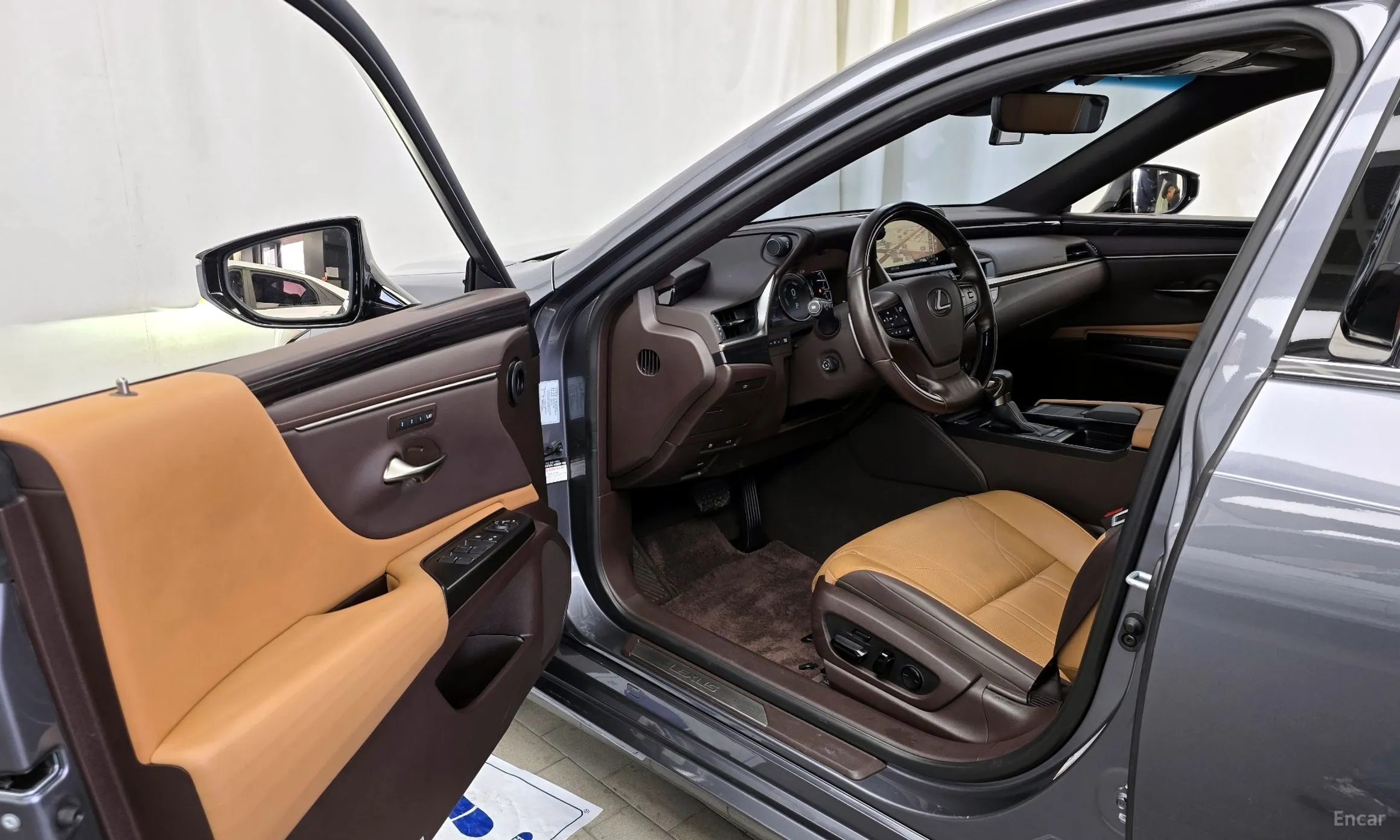 Lexus ES300h 7th Generation превью 10