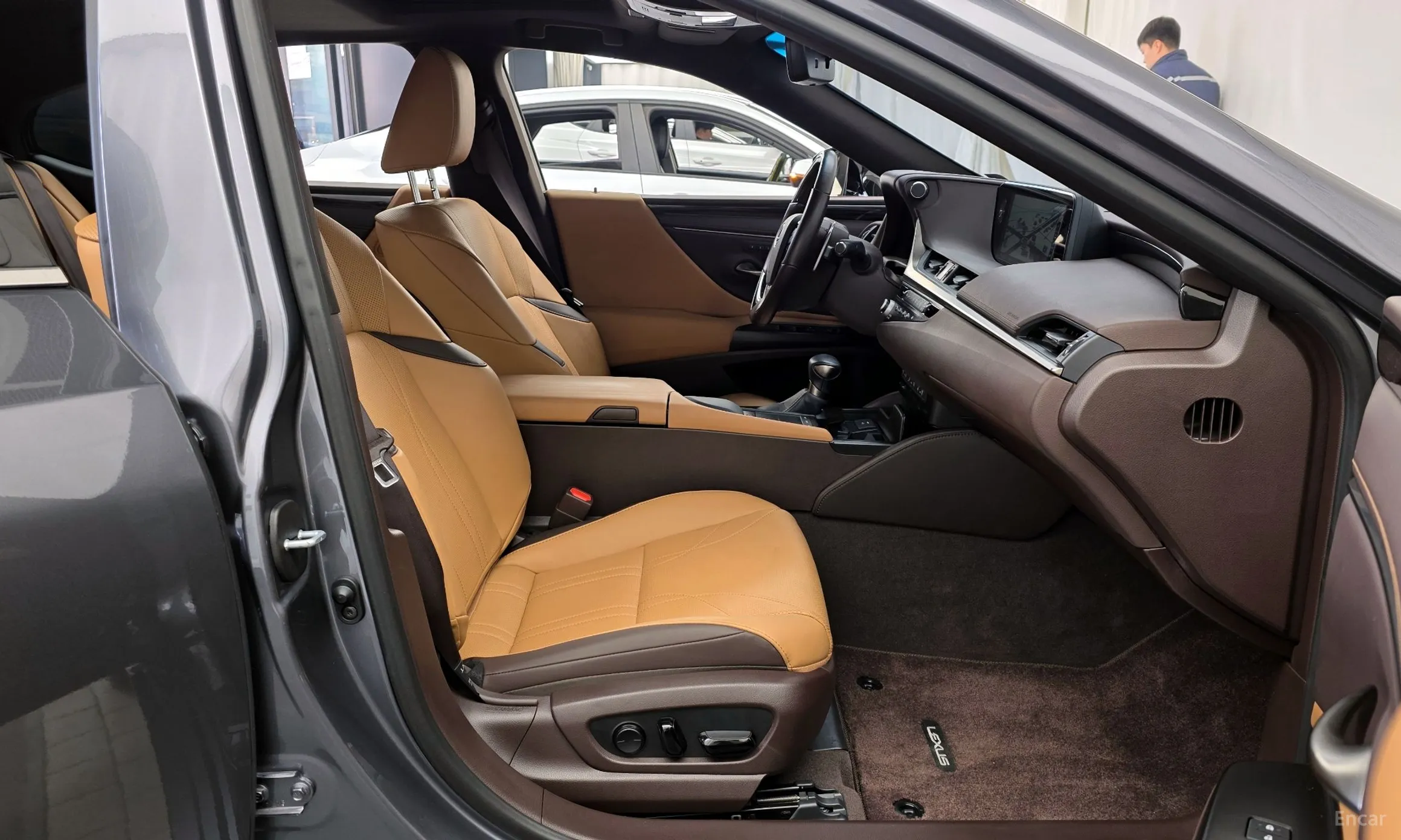 Lexus ES300h 7th Generation превью 11