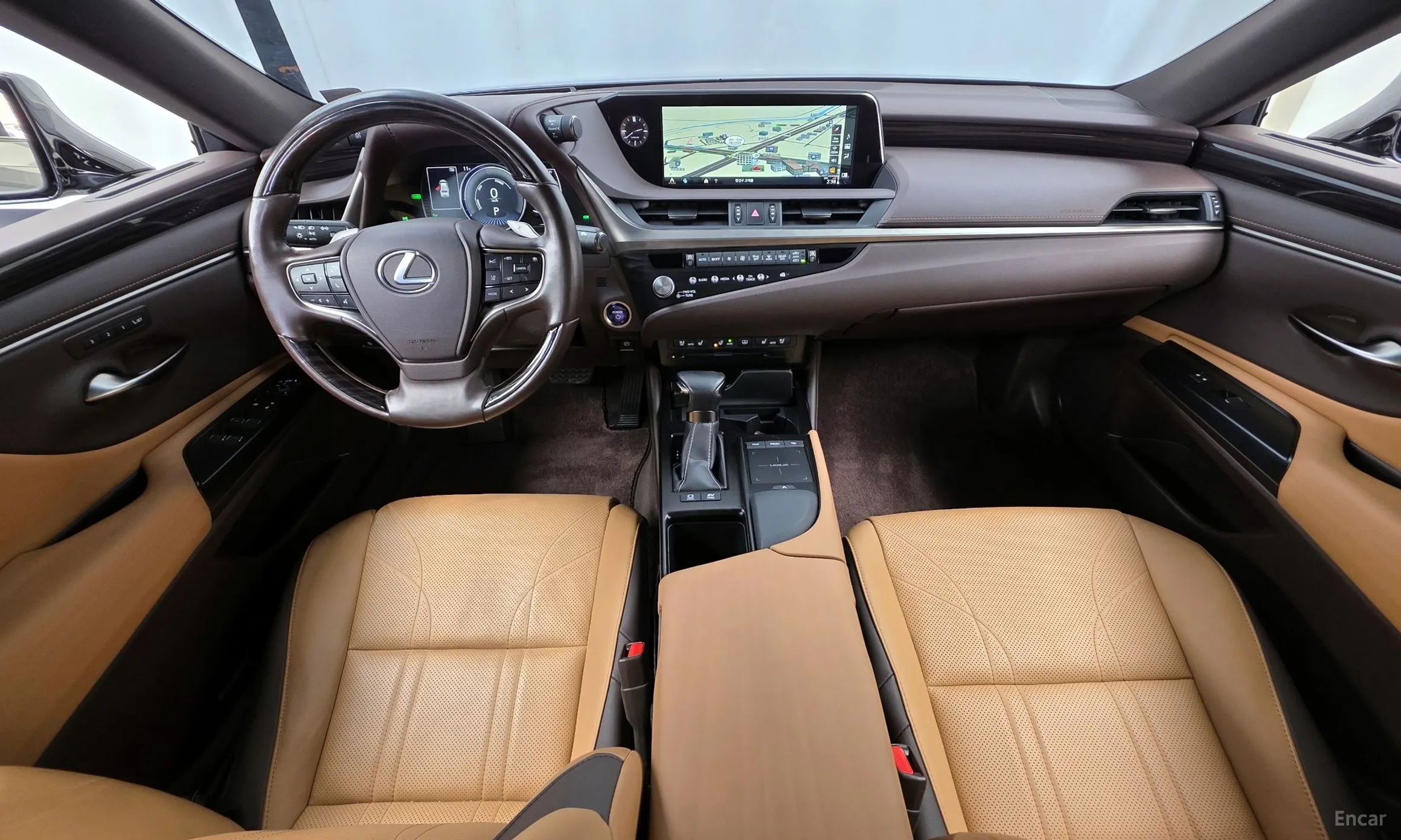 Lexus ES300h 7th Generation превью 7