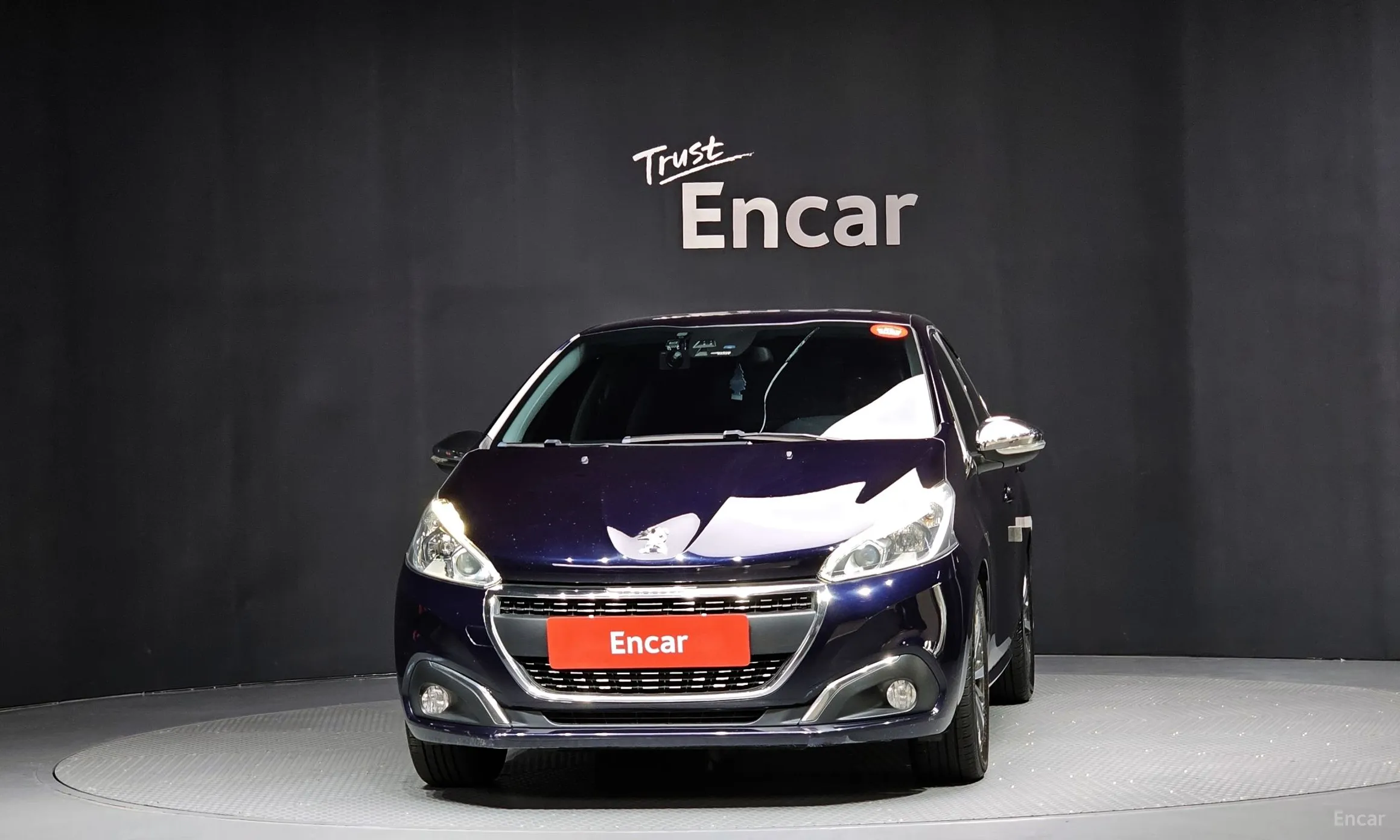 Peugeot 208 превью 3