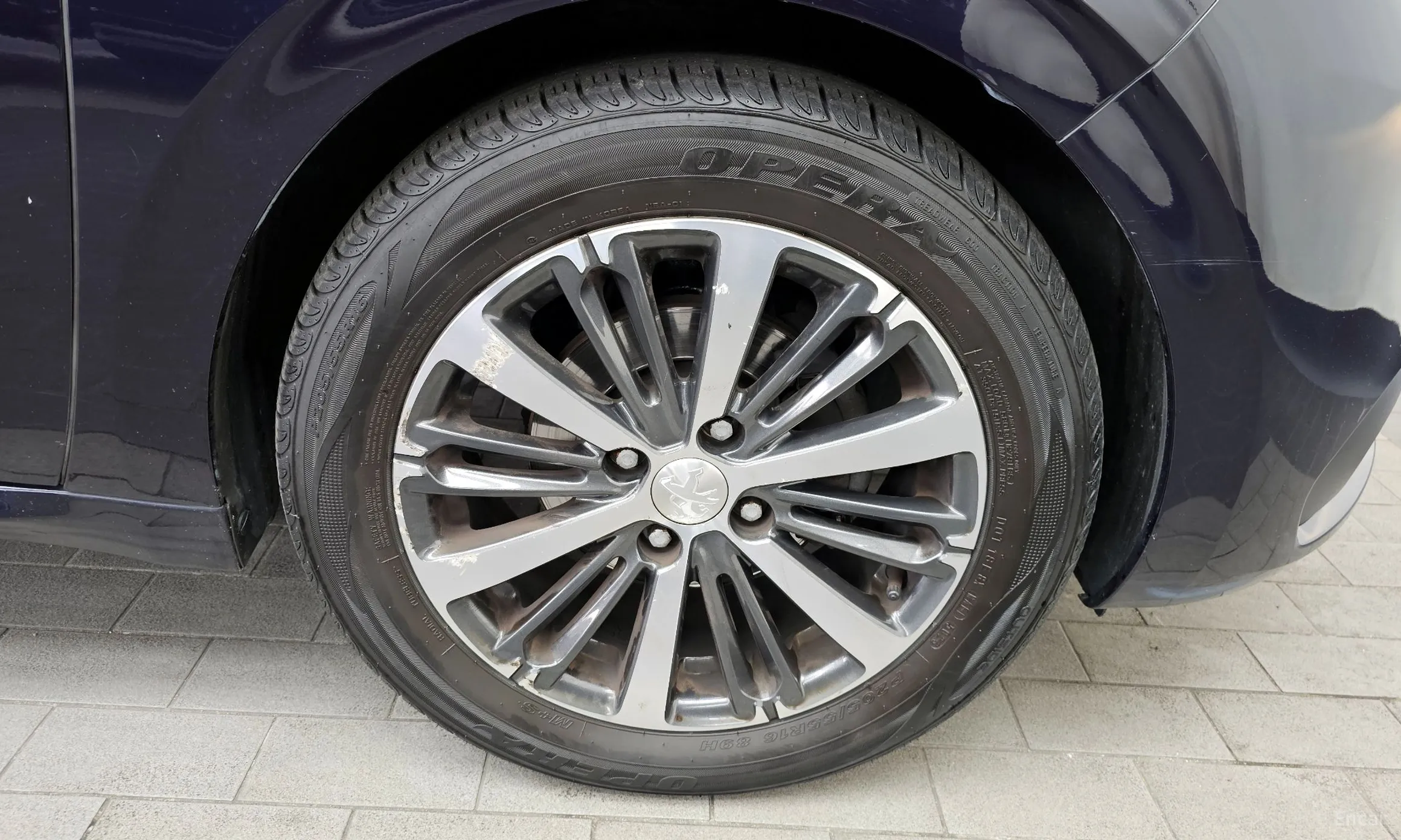 Peugeot 208 превью 5