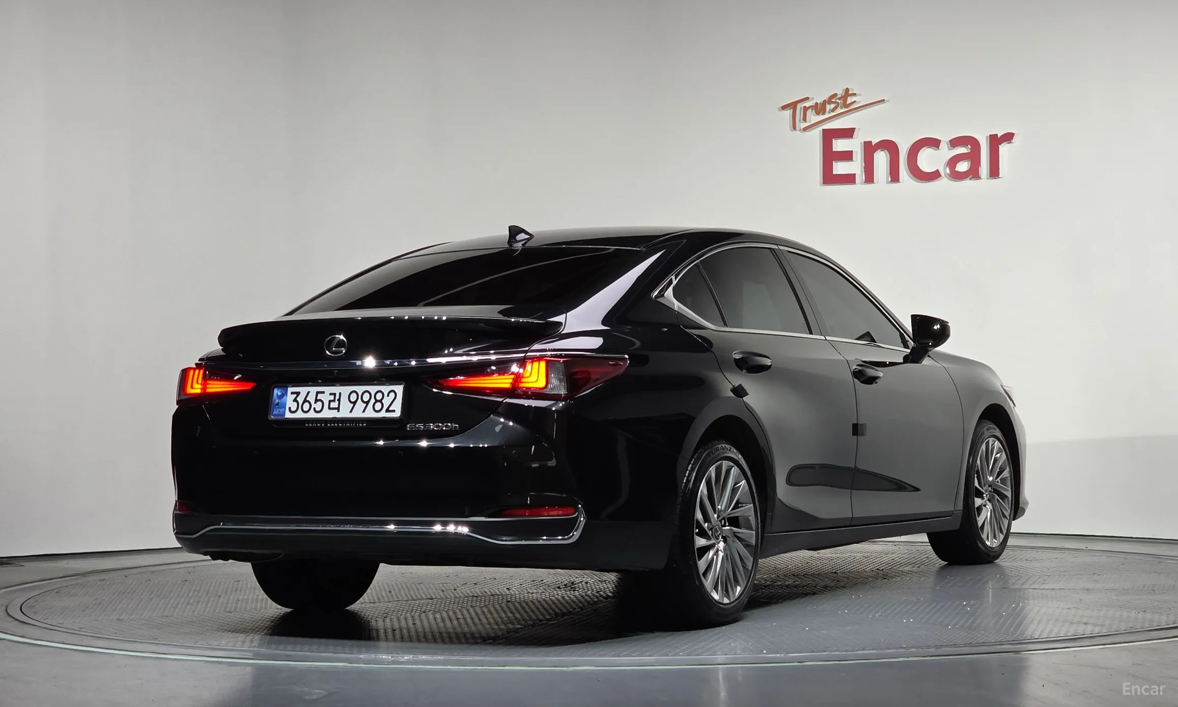 Lexus ES300h 7th Generation
