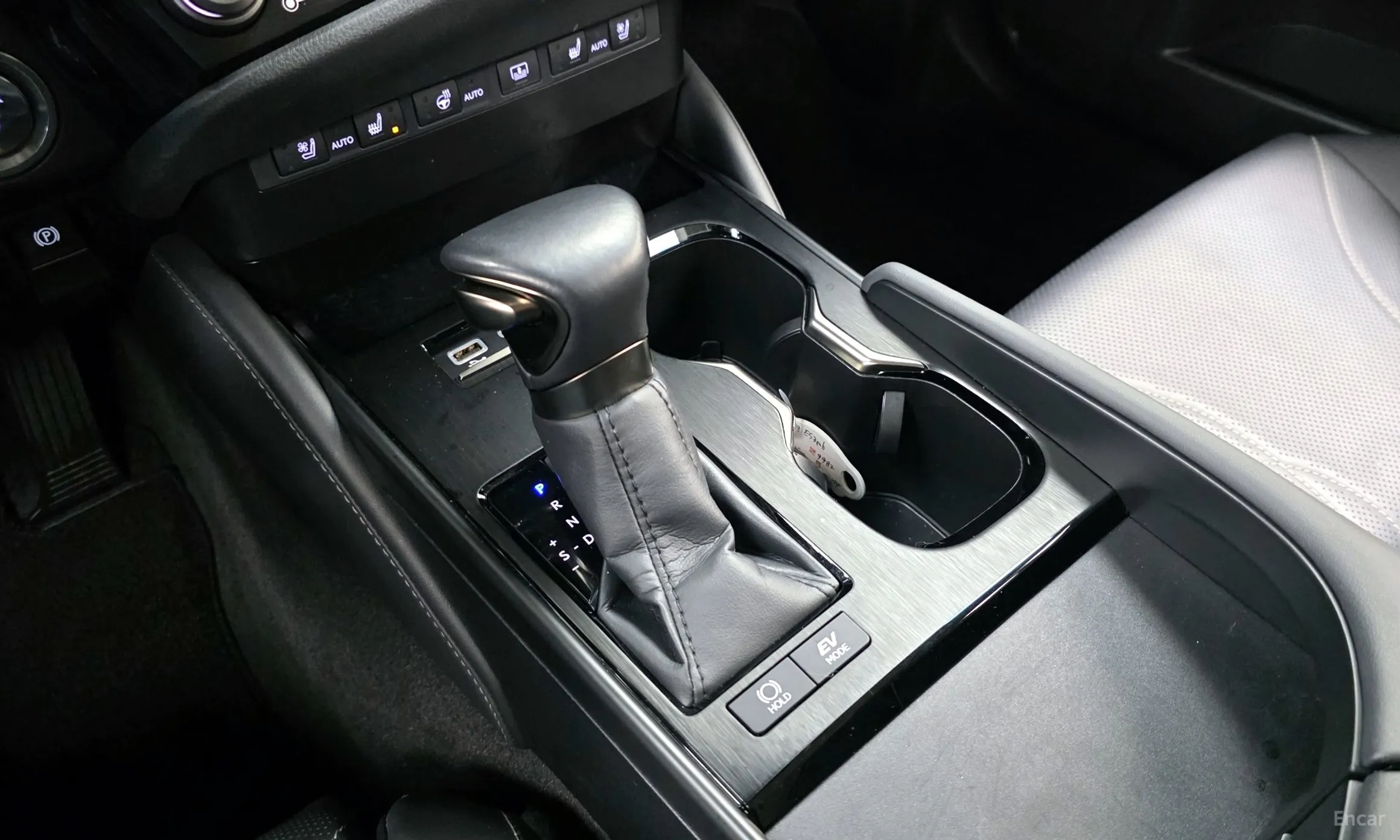 Lexus ES300h 7th Generation превью 9