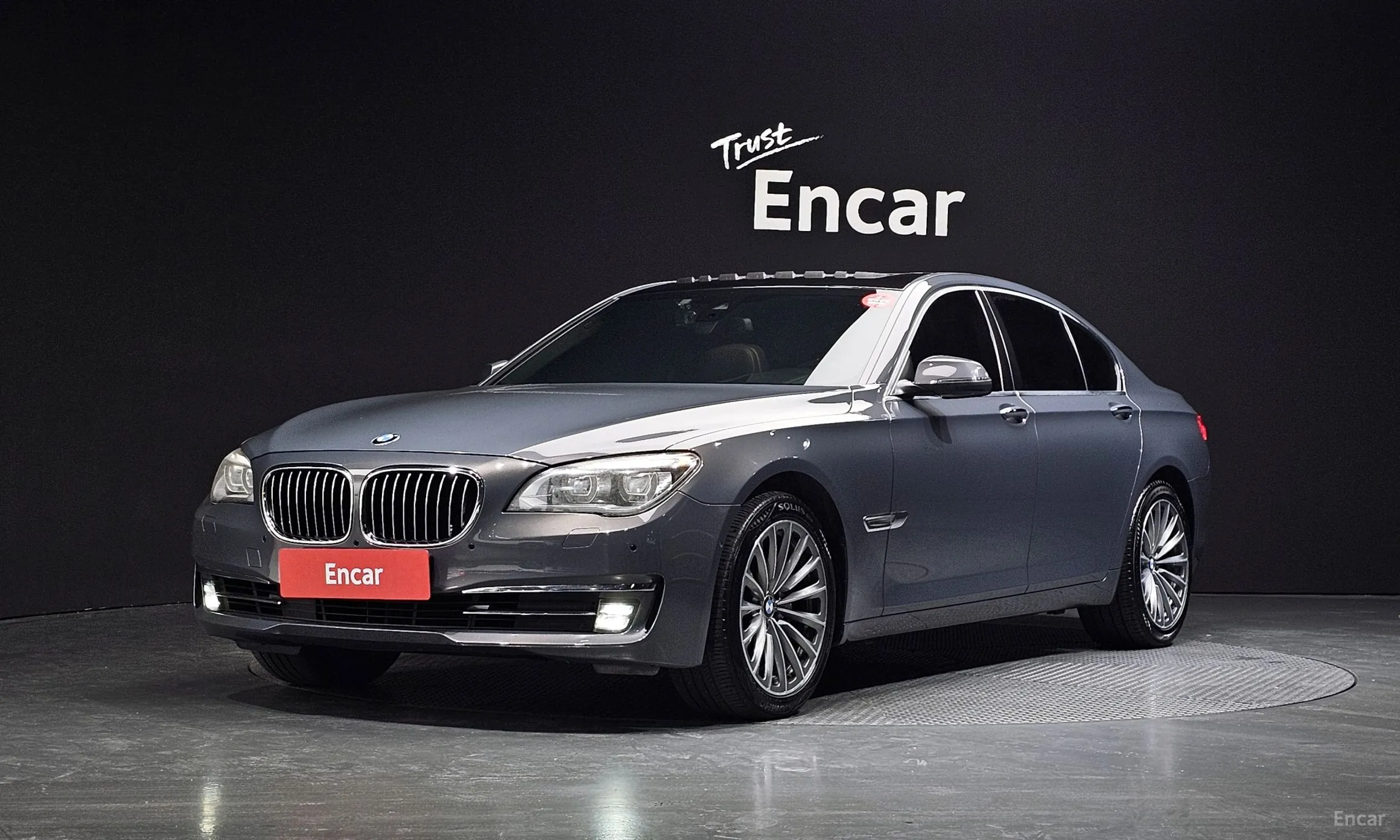 BMW 7 Series (F01)