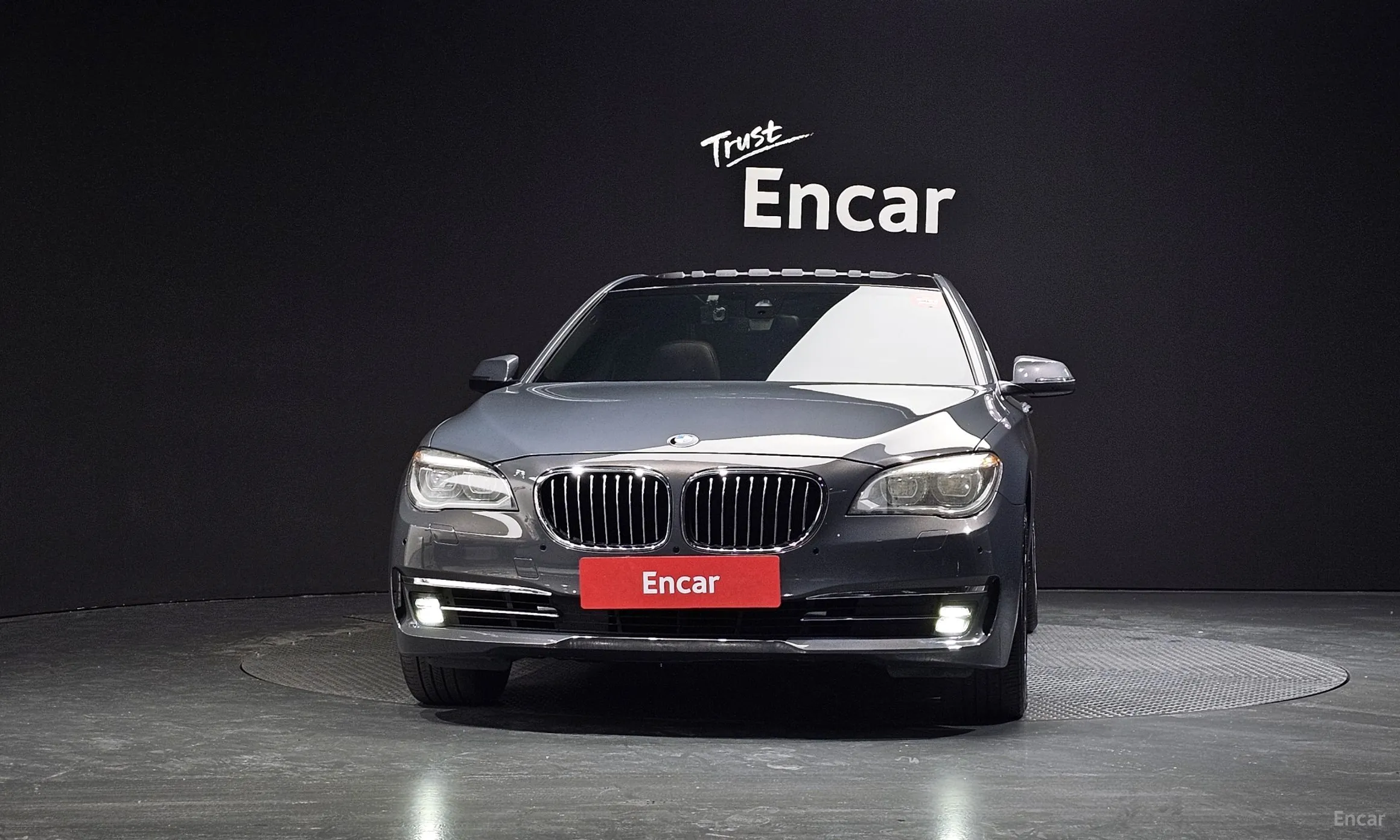BMW 7 Series (F01) превью 3