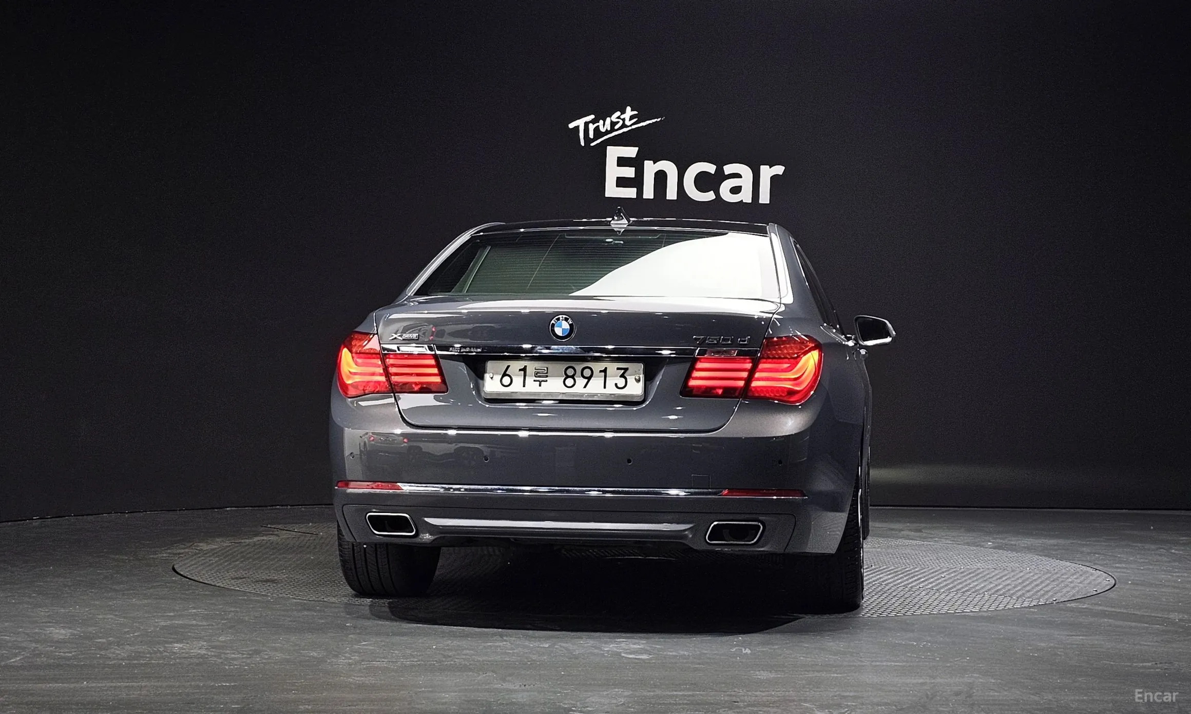 BMW 7 Series (F01) превью 4