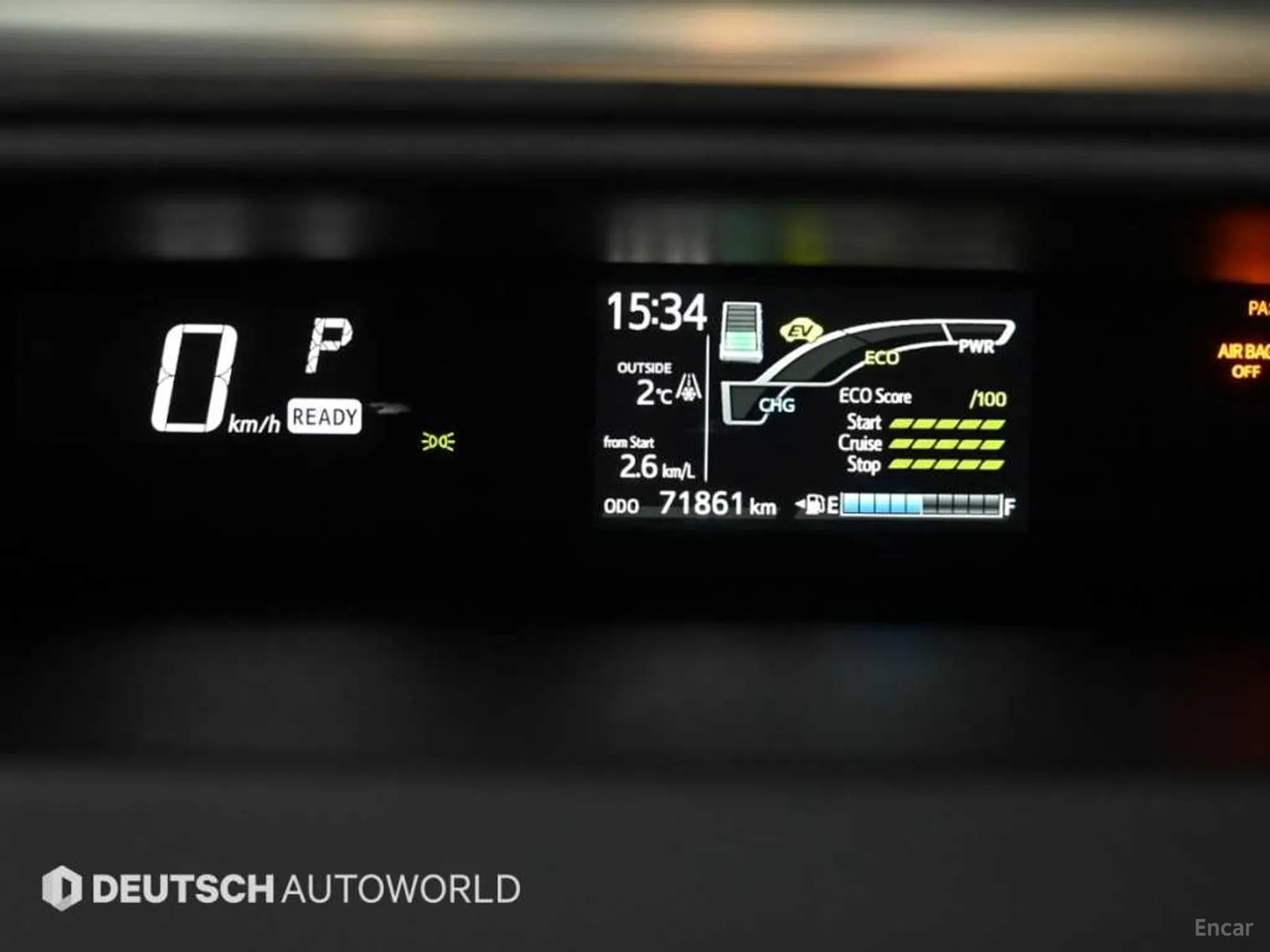 Toyota Prius C превью 8