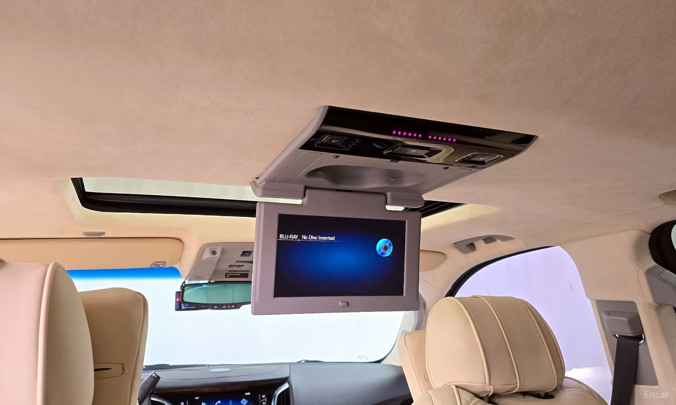 Cadillac Escalade превью 16