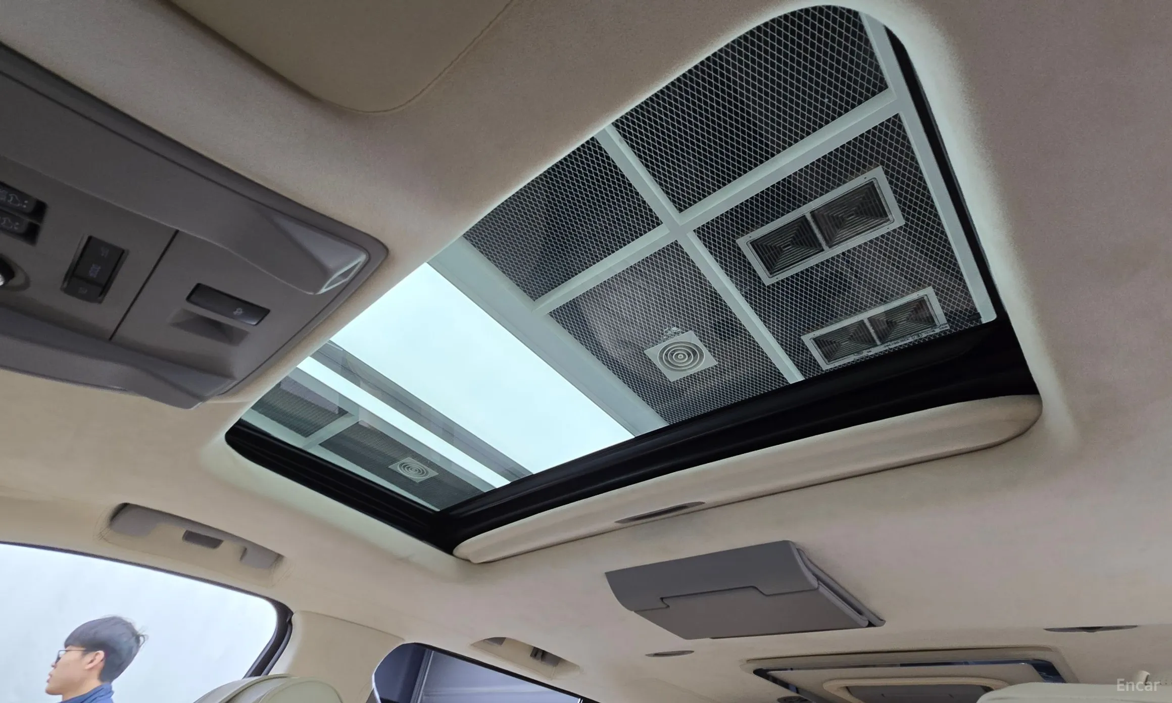 Cadillac Escalade превью 18