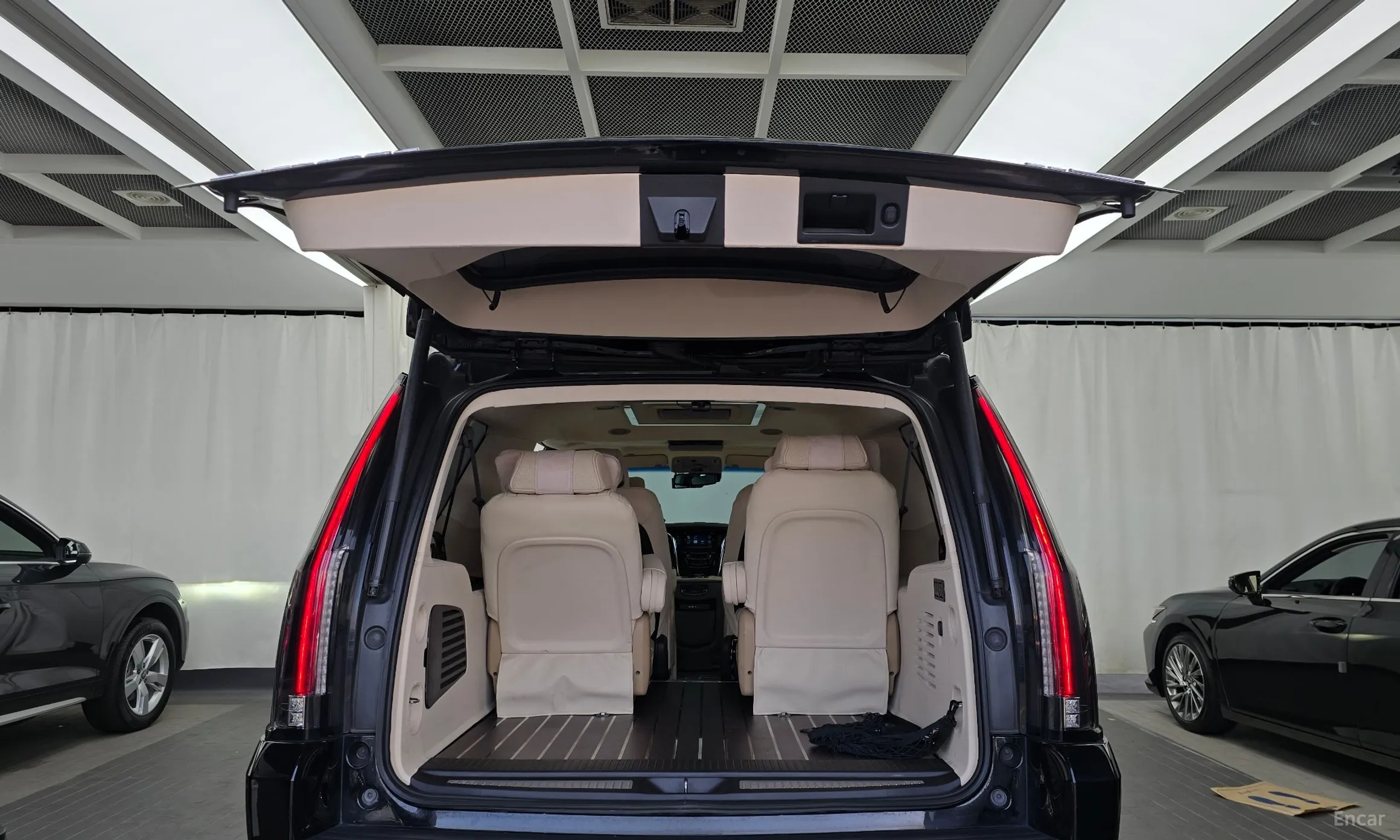 Cadillac Escalade превью 20