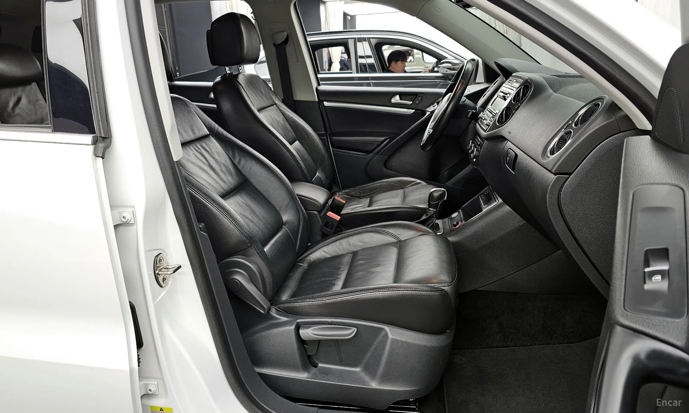 Volkswagen New Tiguan превью 11